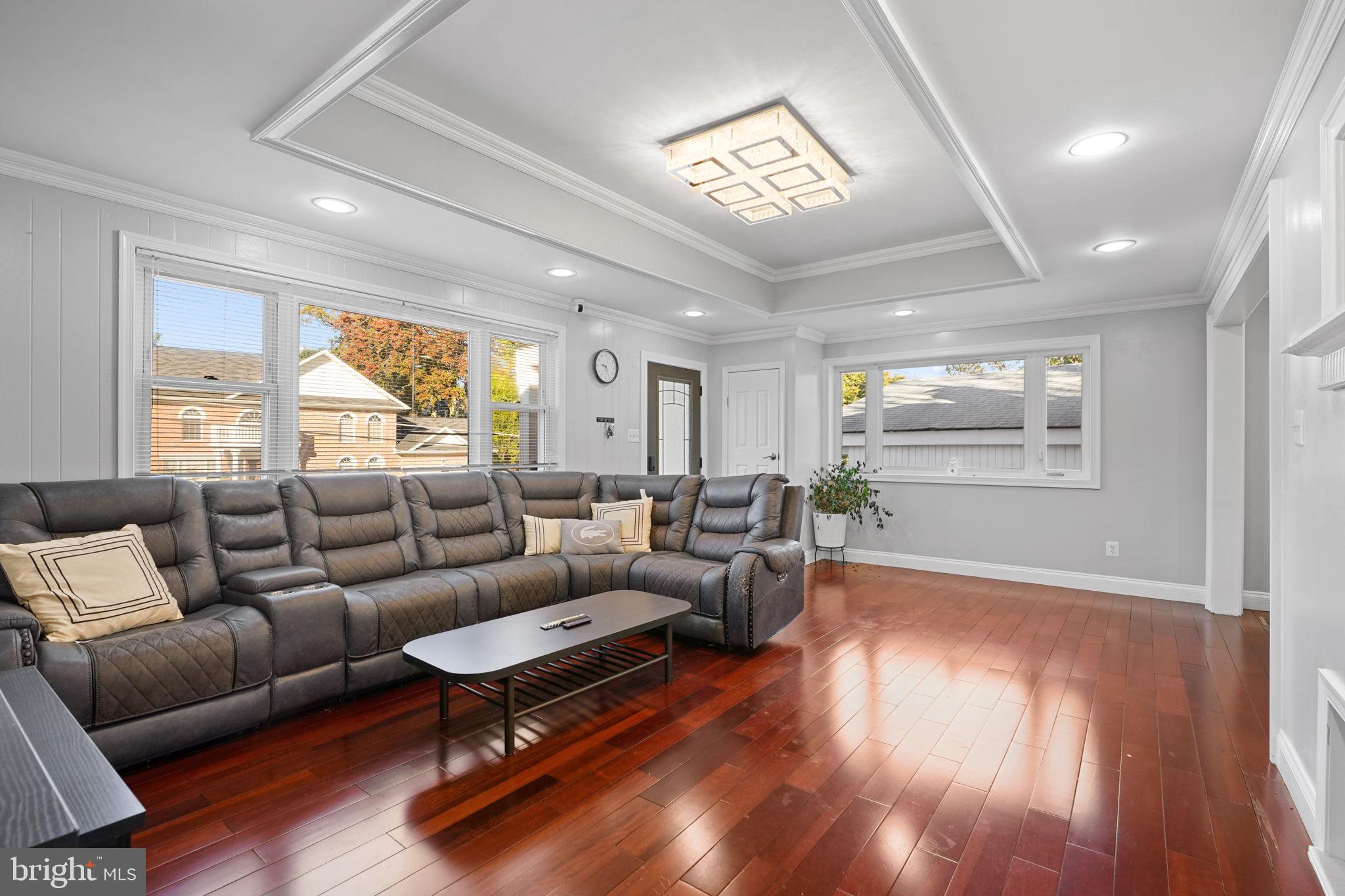 3217 NOTTAGE LANE