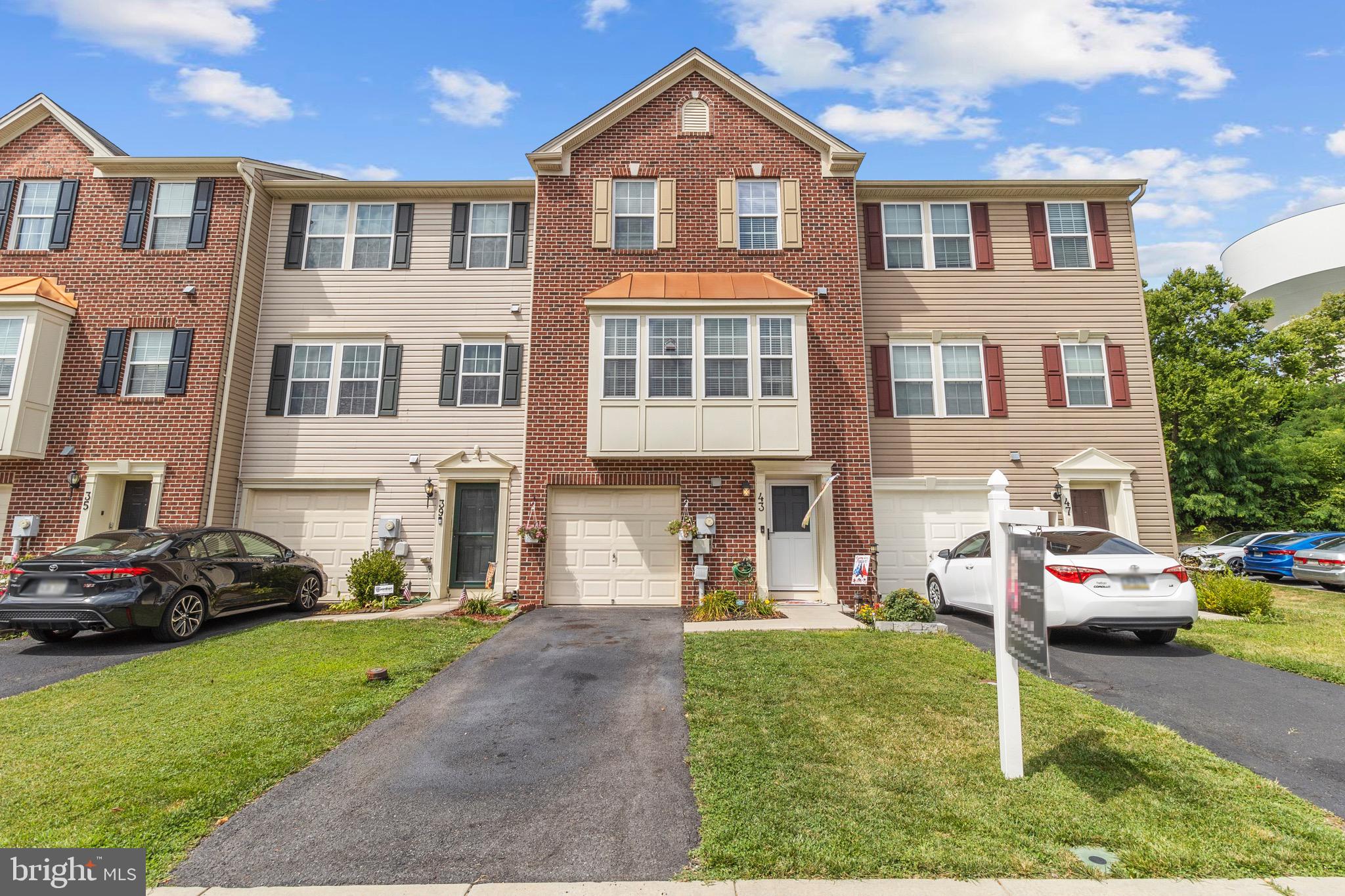 BROOKFIELD ON THE POTOMAC - Residential