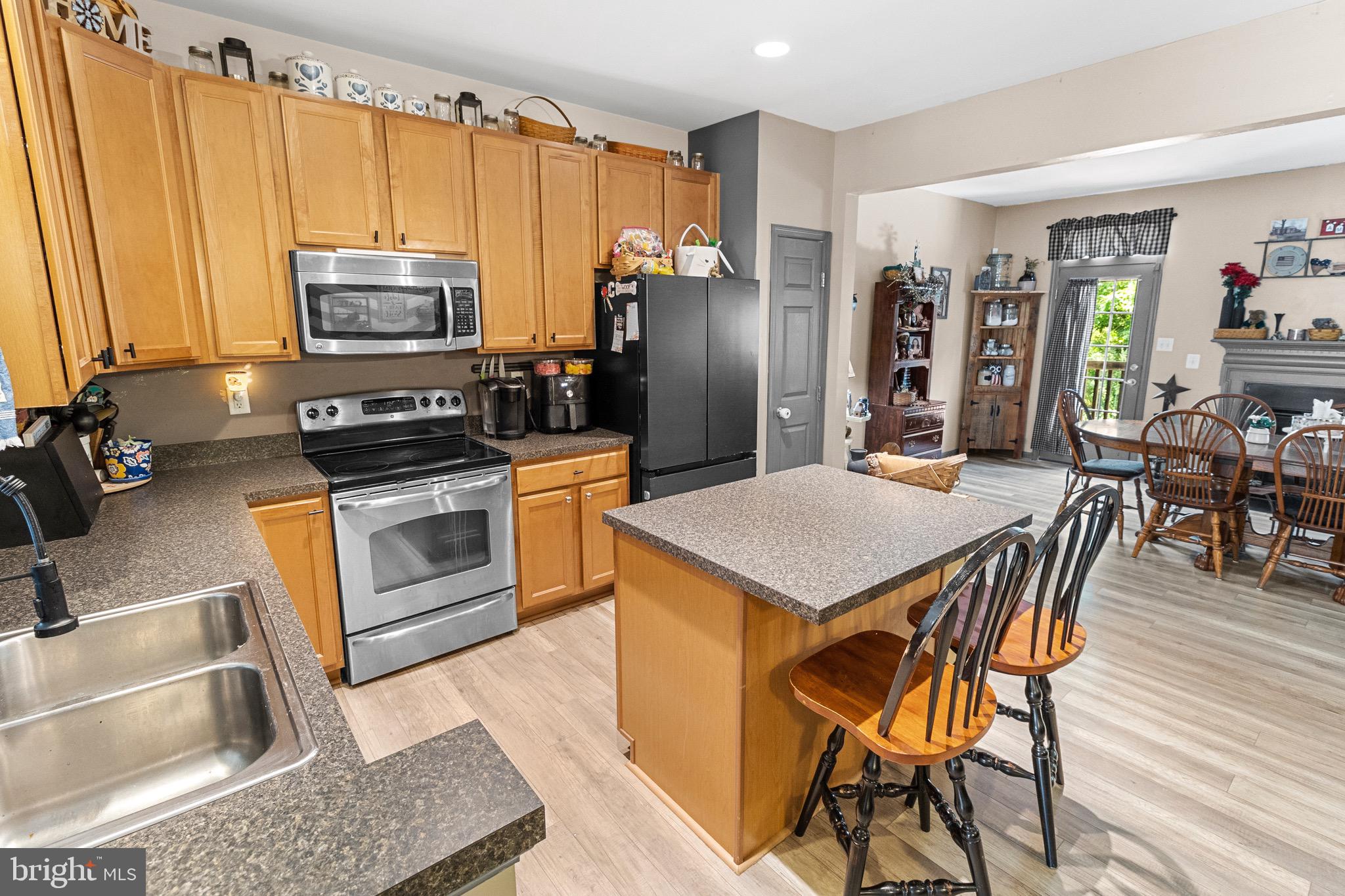 BROOKFIELD ON THE POTOMAC - Residential