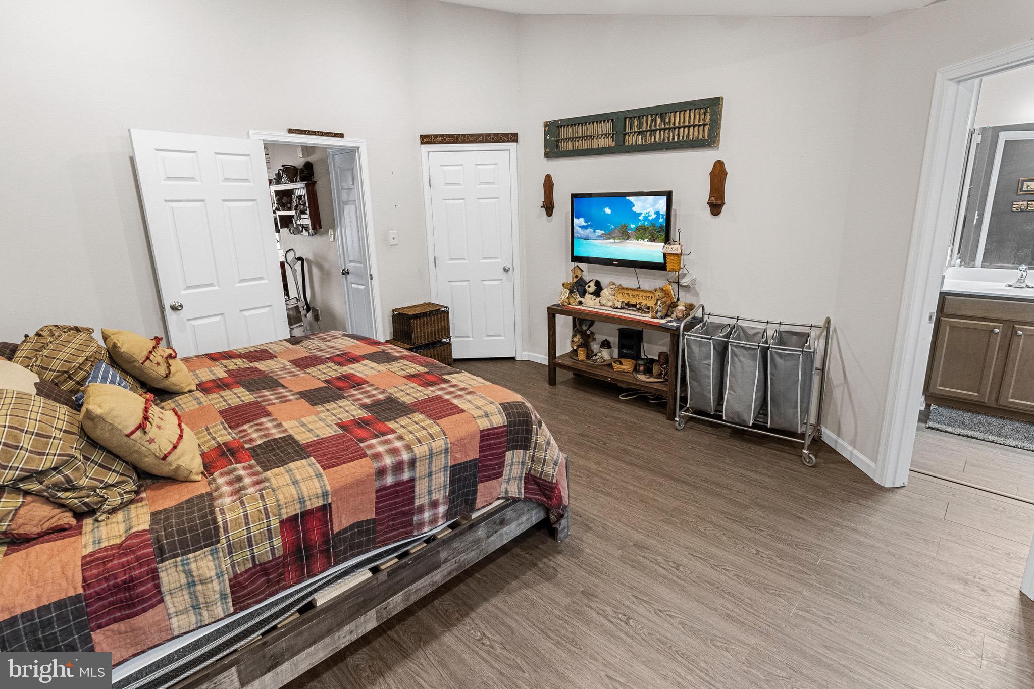 BROOKFIELD ON THE POTOMAC - Residential