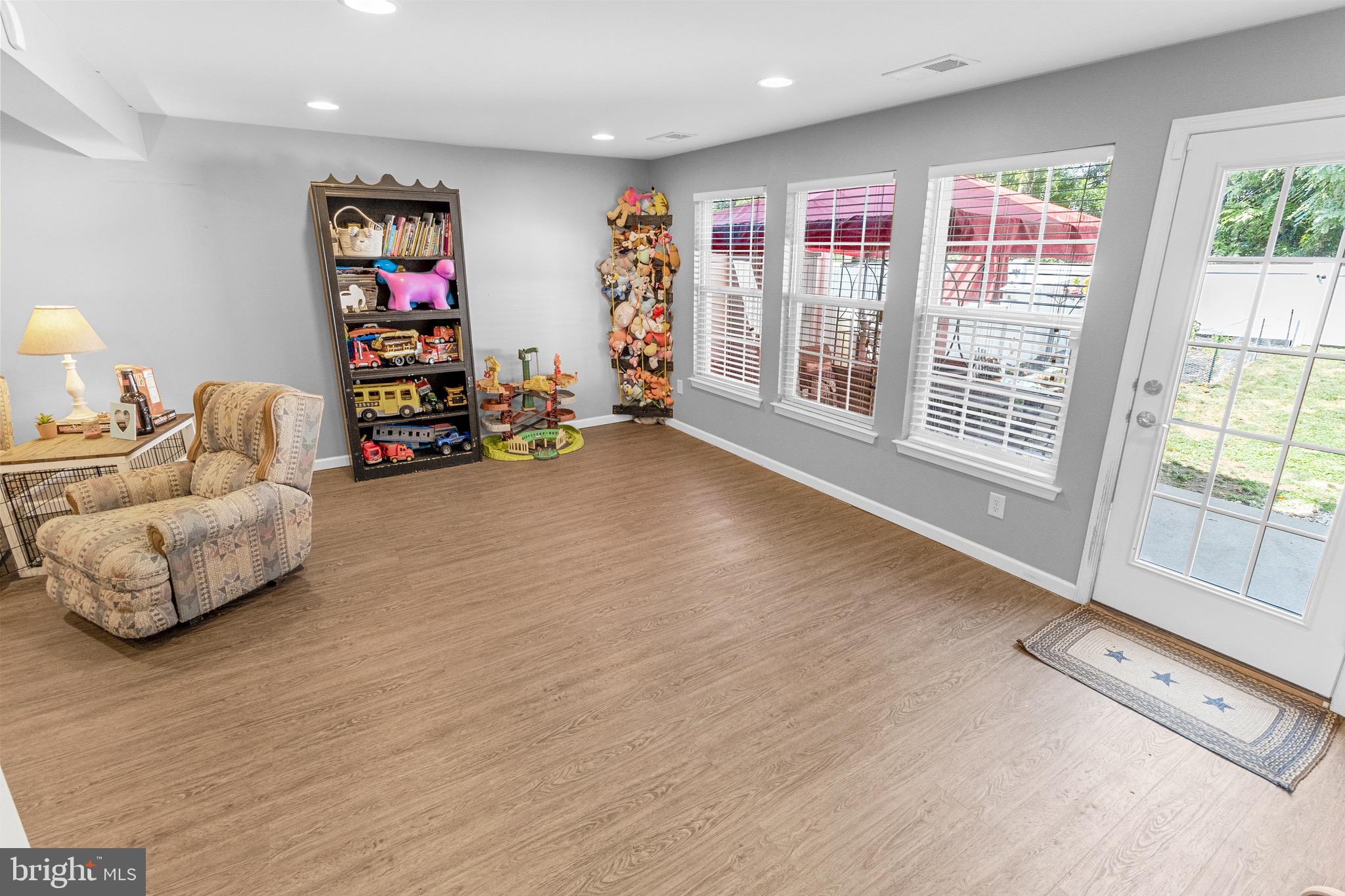 BROOKFIELD ON THE POTOMAC - Residential