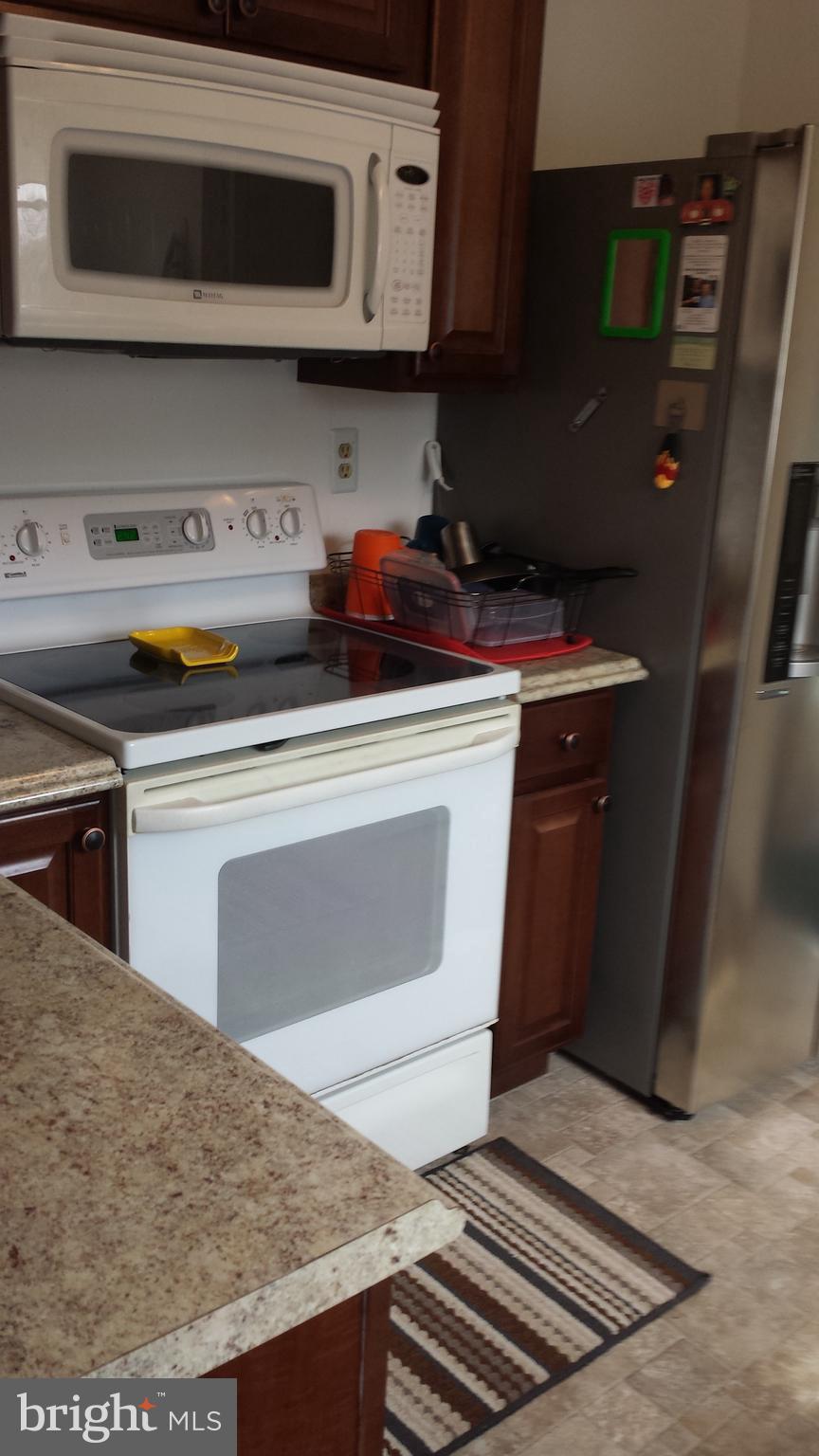 HILLENDALE FARMS - Residential