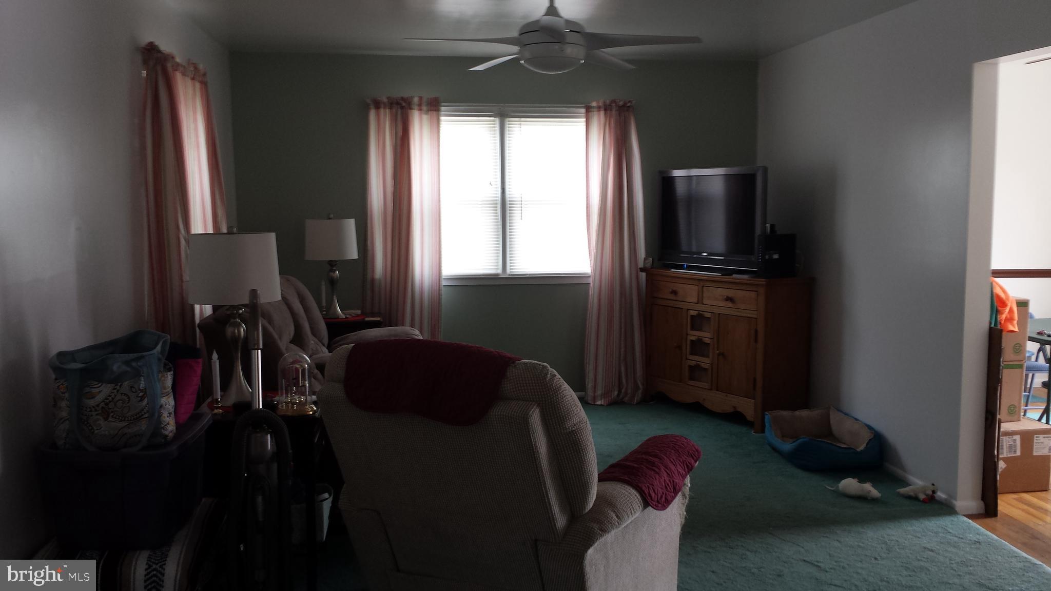 HILLENDALE FARMS - Residential