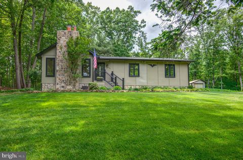 Photo of 10116 Evans Ford Road, MANASSAS, VA 20111 (MLS # VAPW2120732)