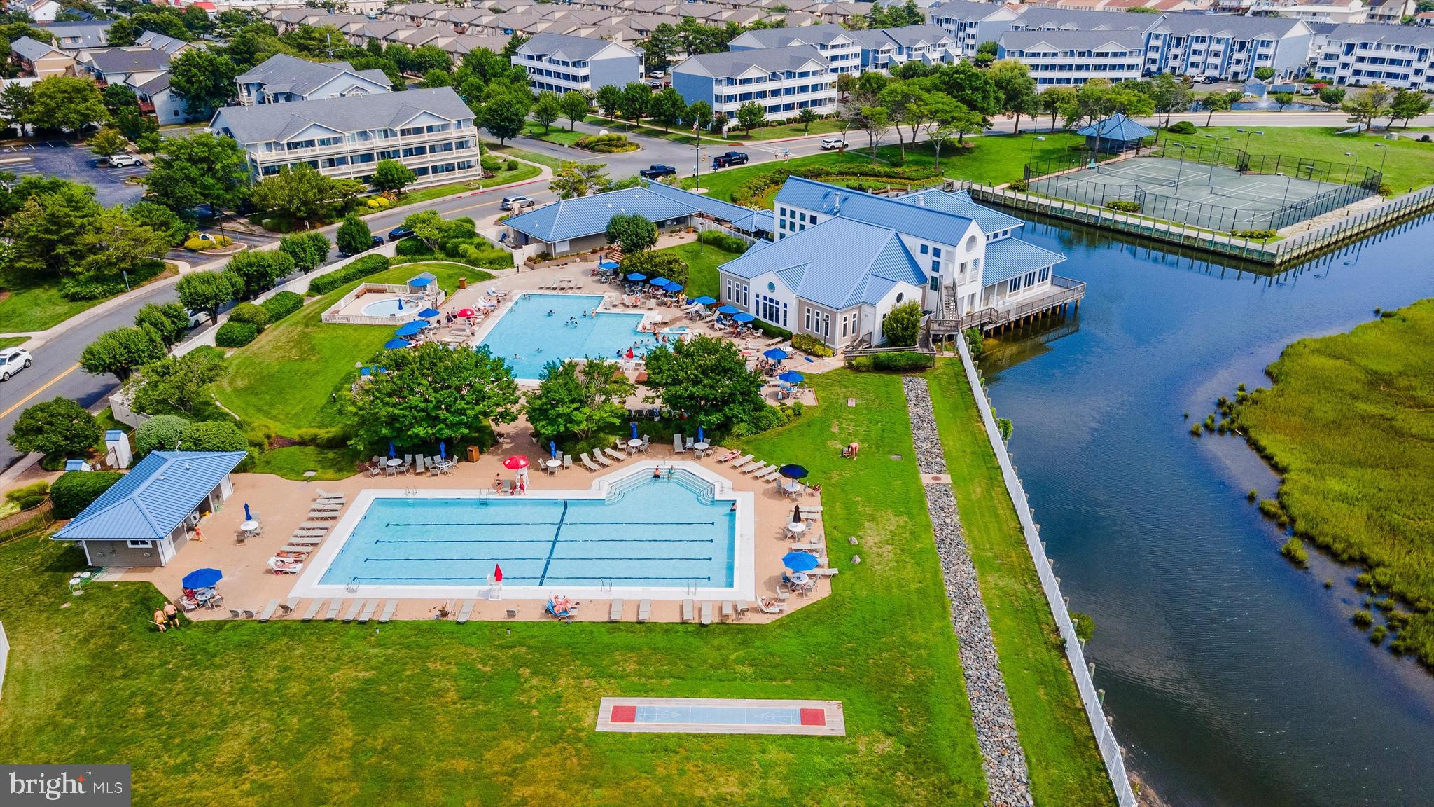 HERON HARBOUR - Residential