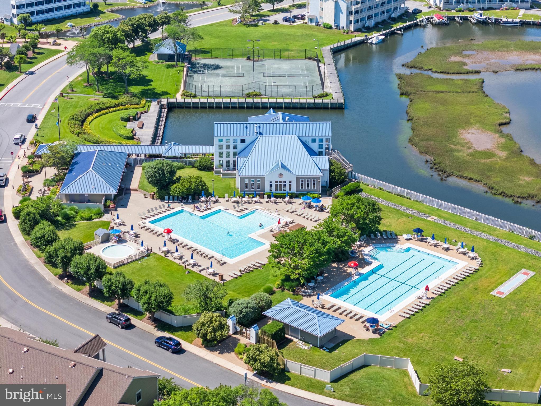 HERON HARBOUR - Residential