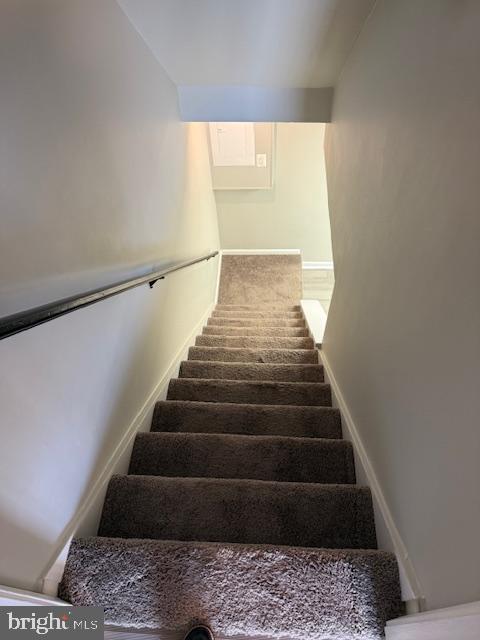 LANGLEY EAST - Residential Lease