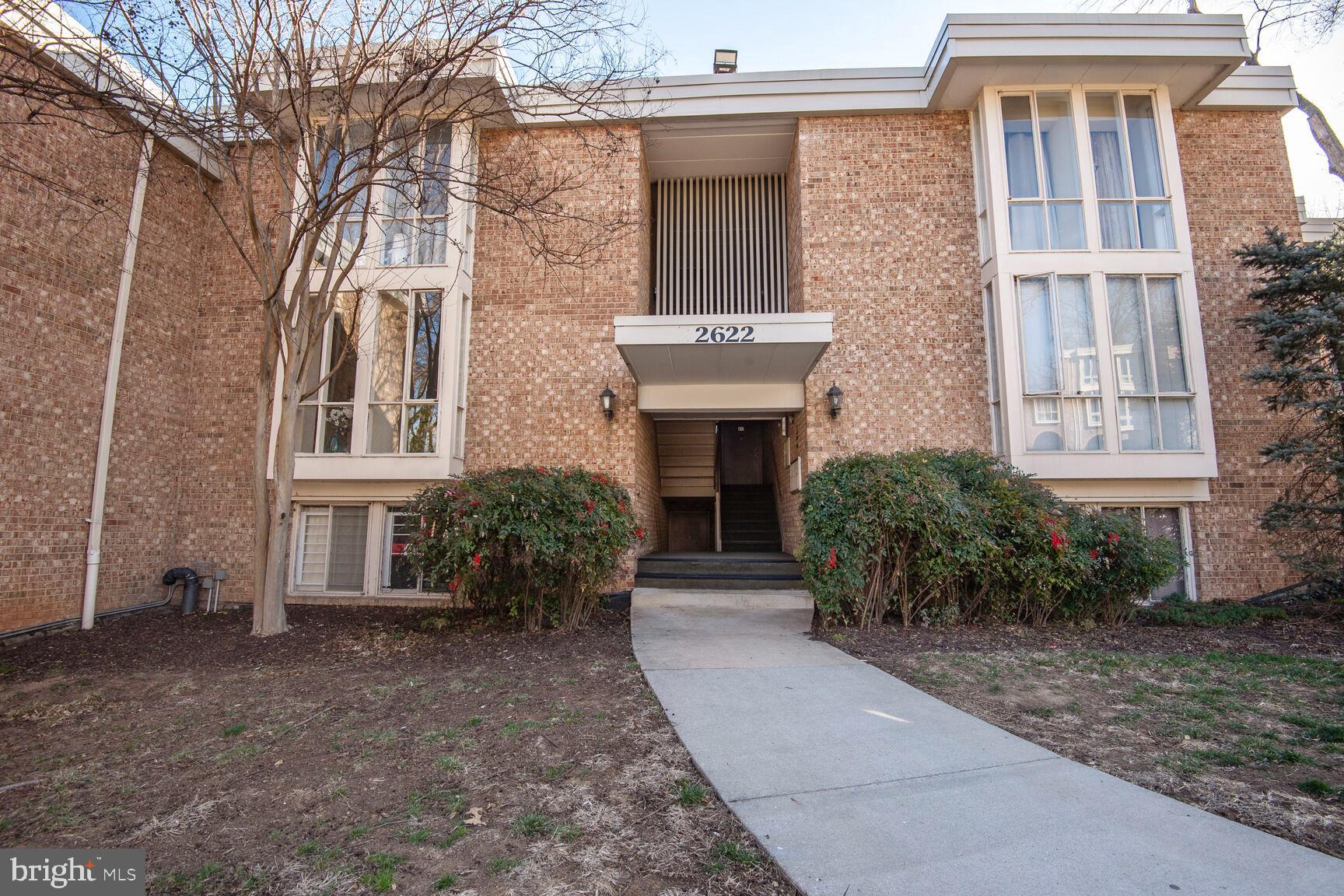 HUNTINGTON CLUB - Residential