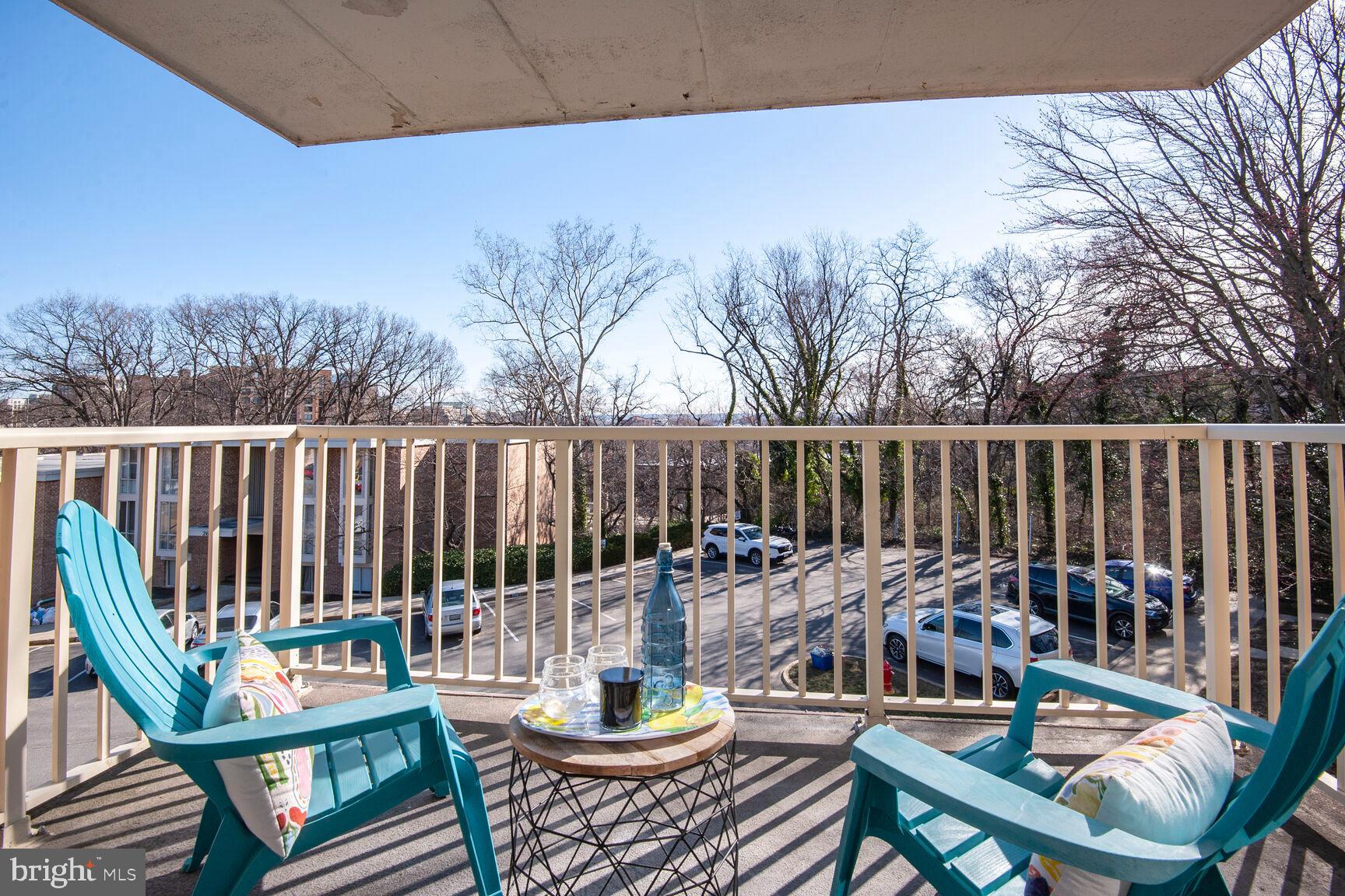 HUNTINGTON CLUB - Residential