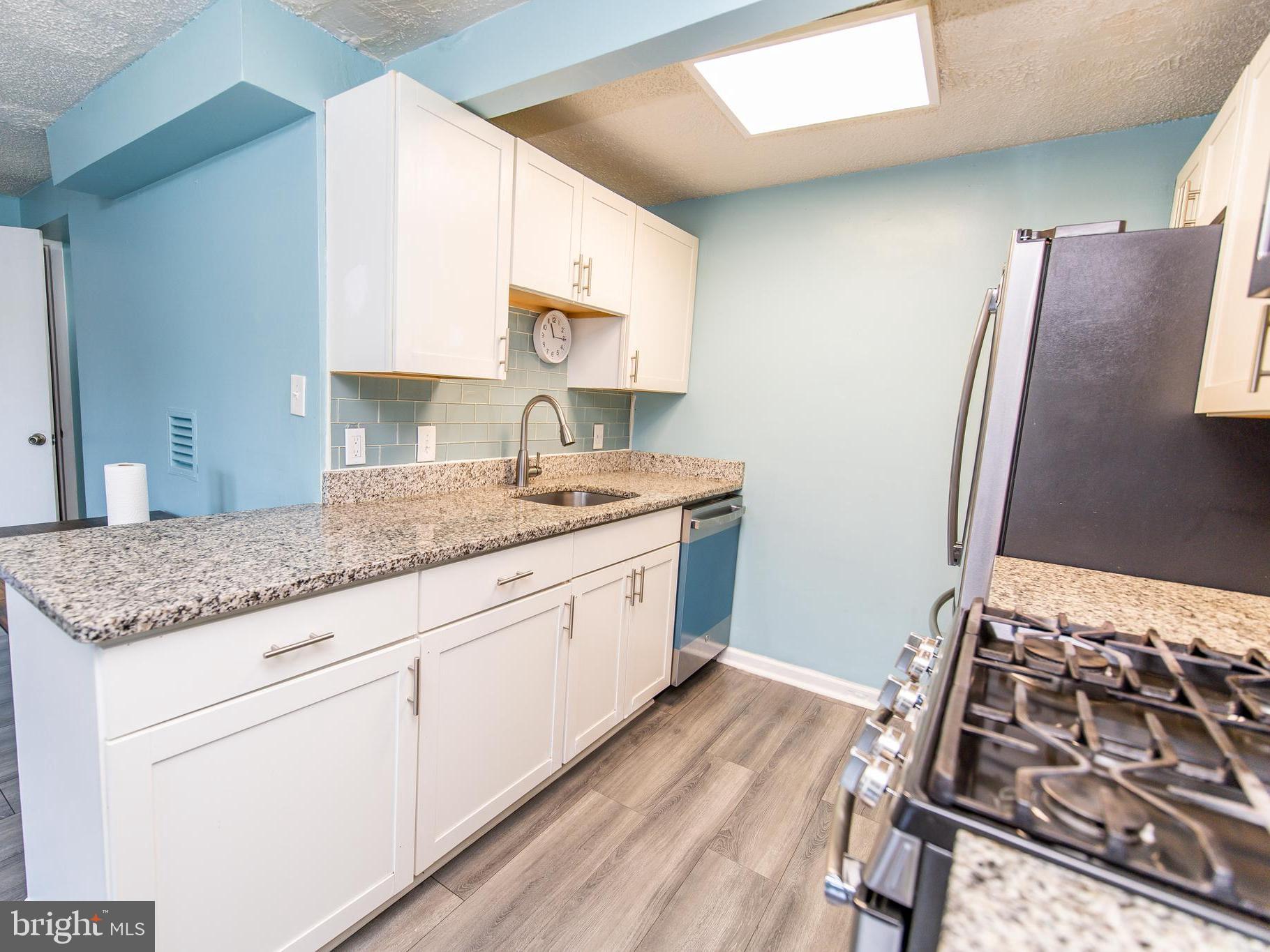 WINDMILL SQUARE - Residential