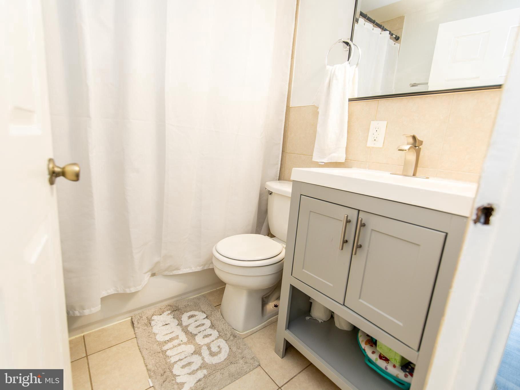 WINDMILL SQUARE - Residential