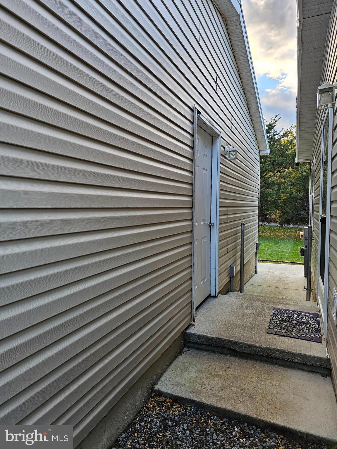 ROLLING SPRINGS FARMS WEST - Residential