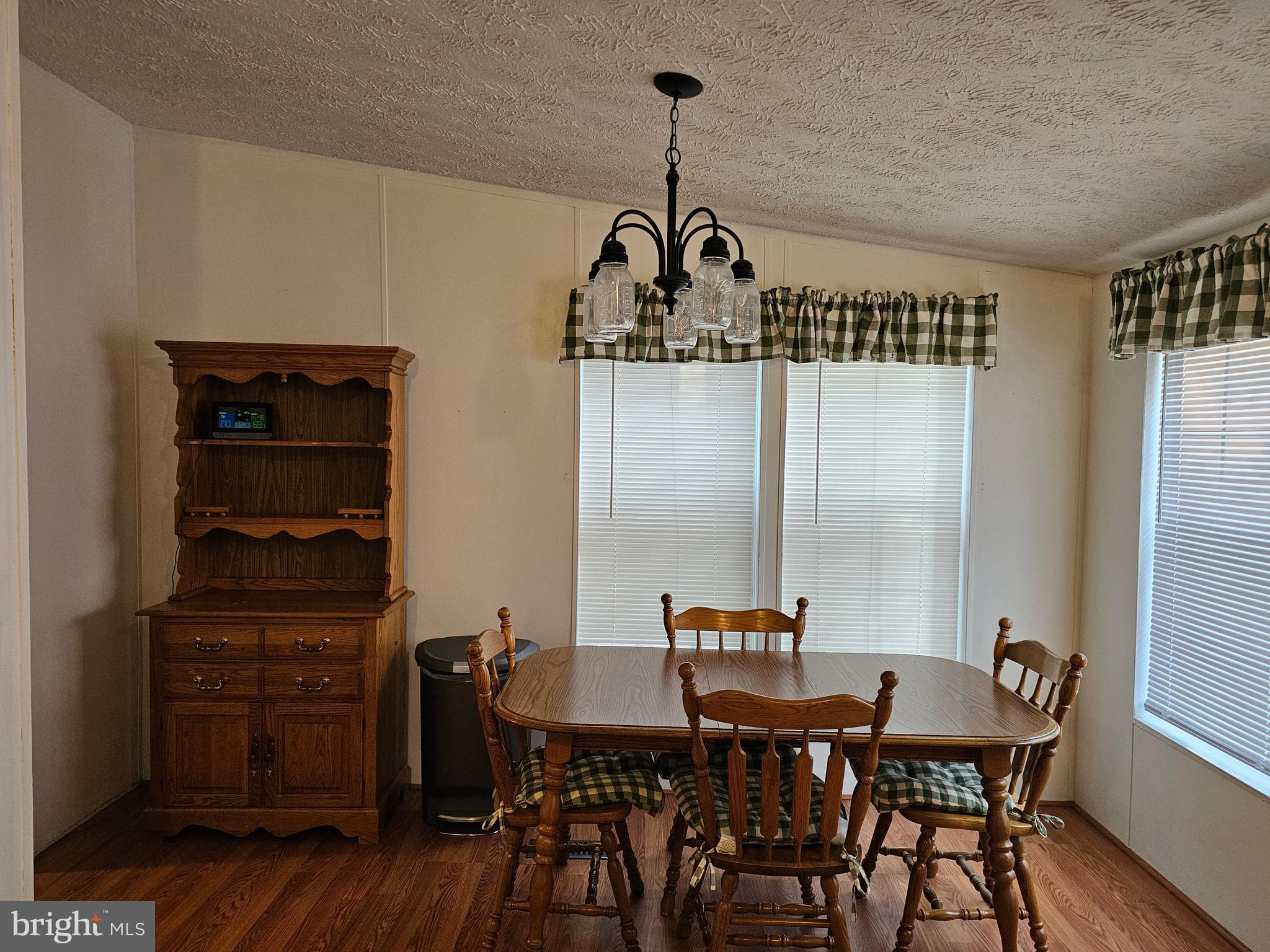 ROLLING SPRINGS FARMS WEST - Residential