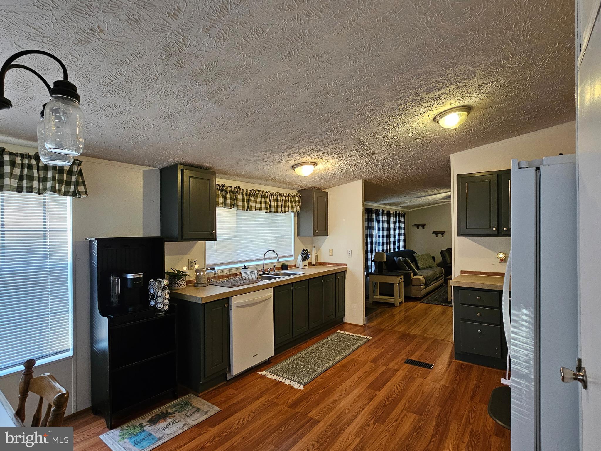 ROLLING SPRINGS FARMS WEST - Residential