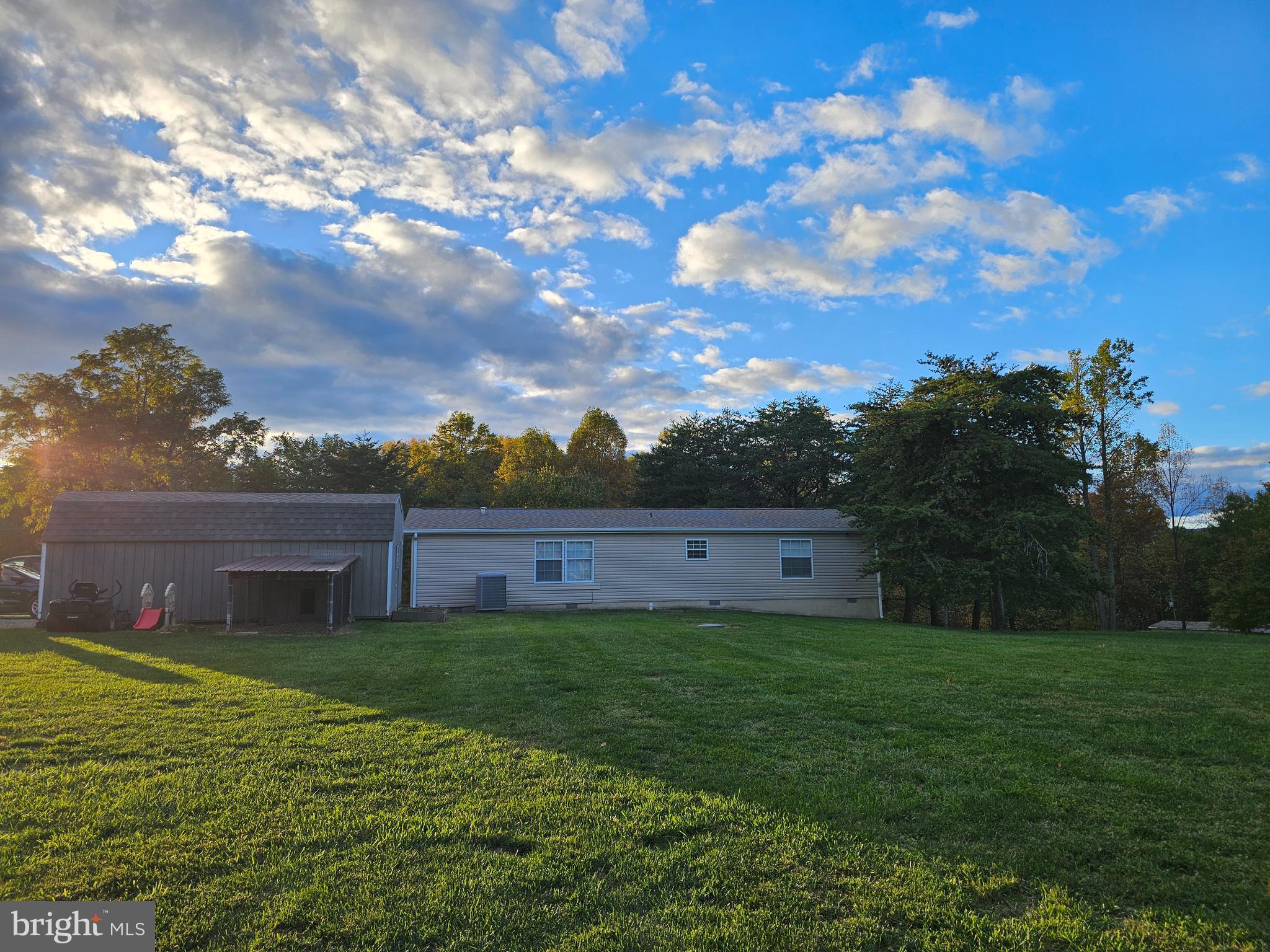 ROLLING SPRINGS FARMS WEST - Residential