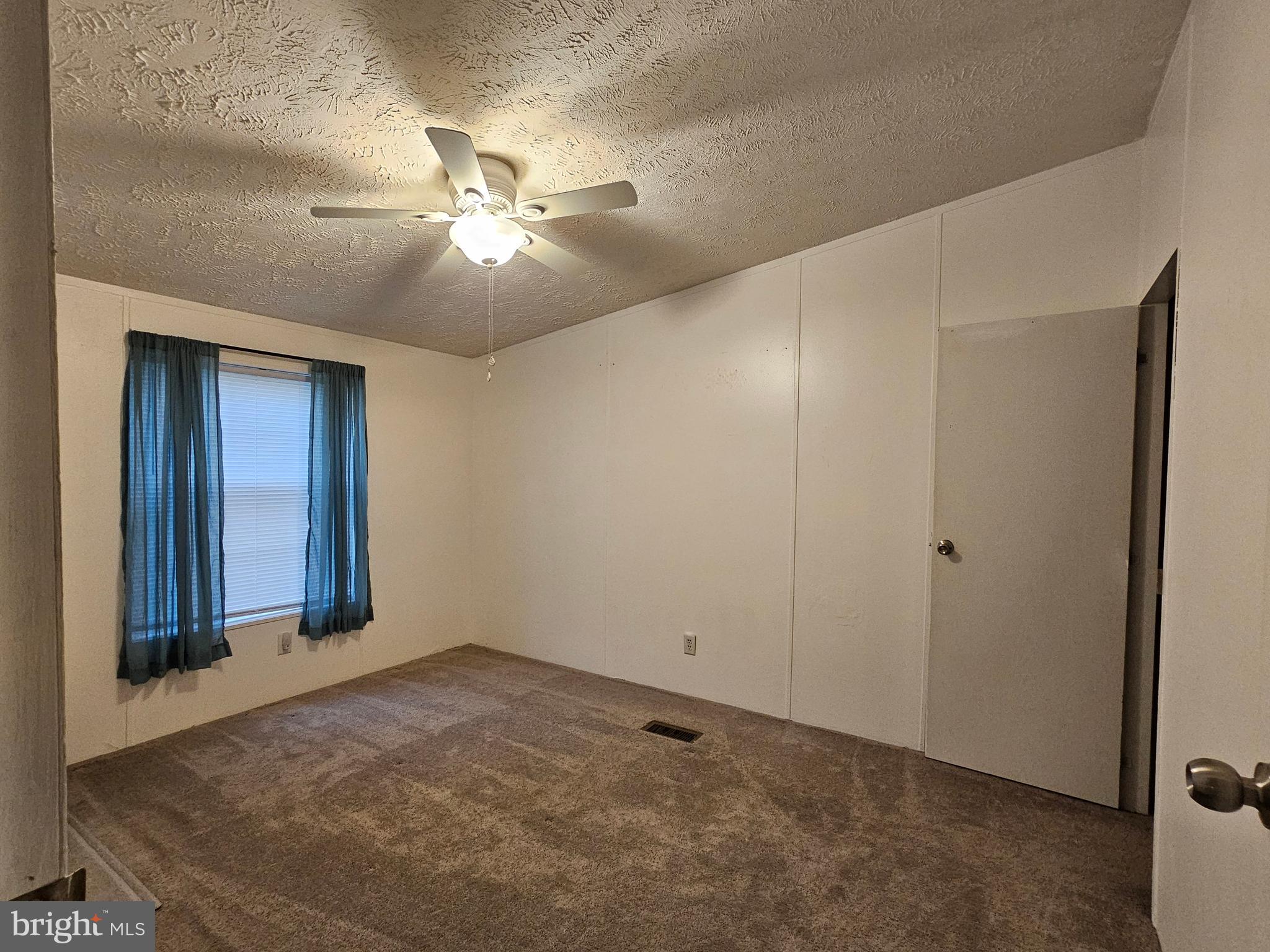 ROLLING SPRINGS FARMS WEST - Residential