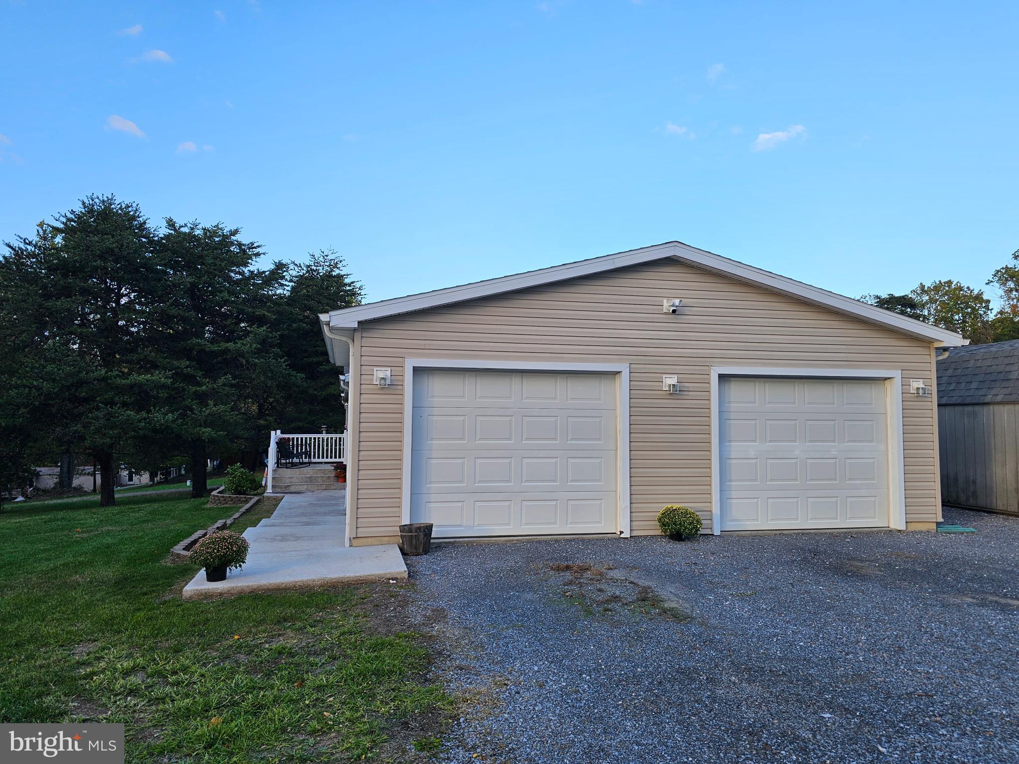 ROLLING SPRINGS FARMS WEST - Residential