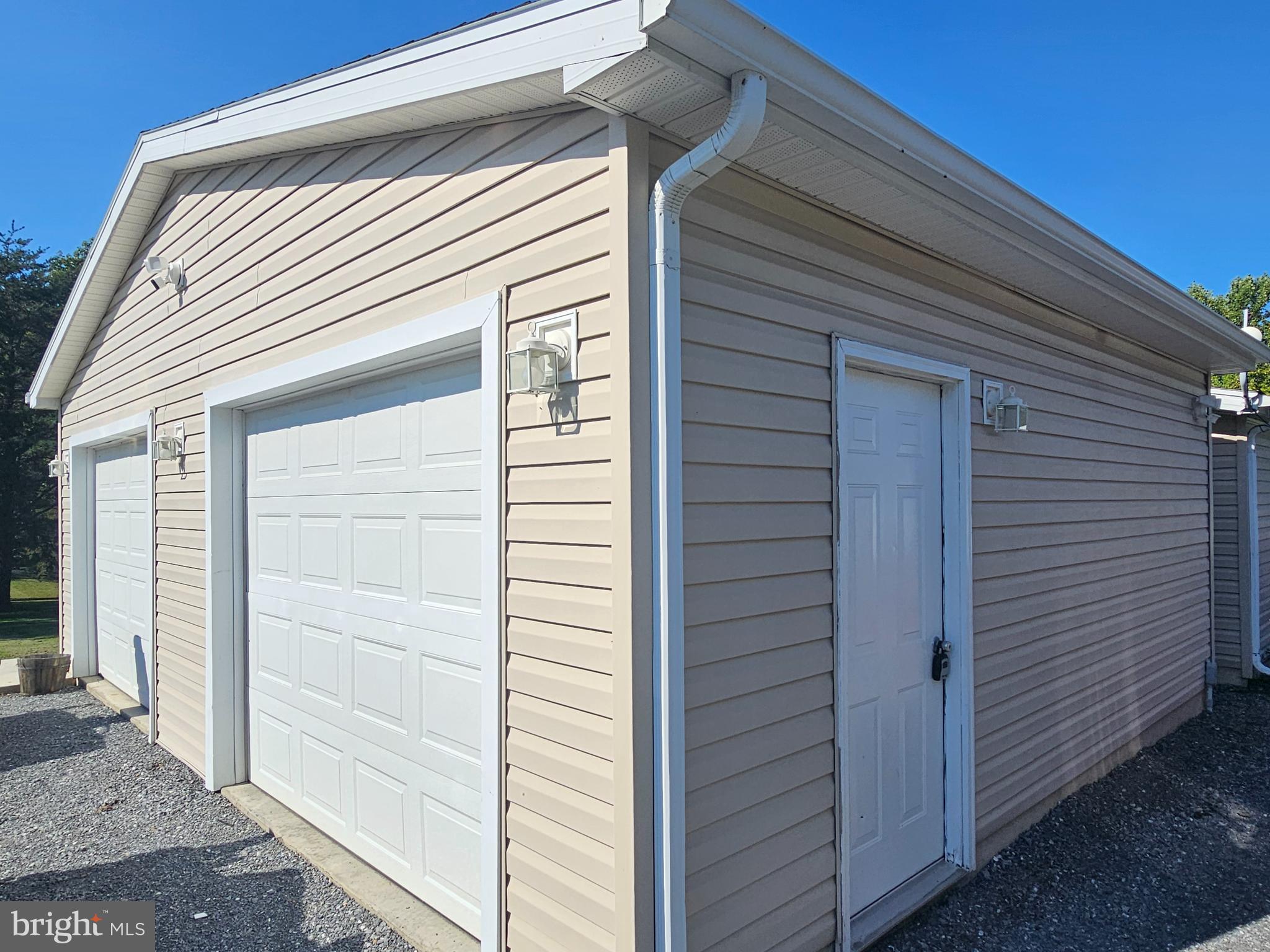 ROLLING SPRINGS FARMS WEST - Residential