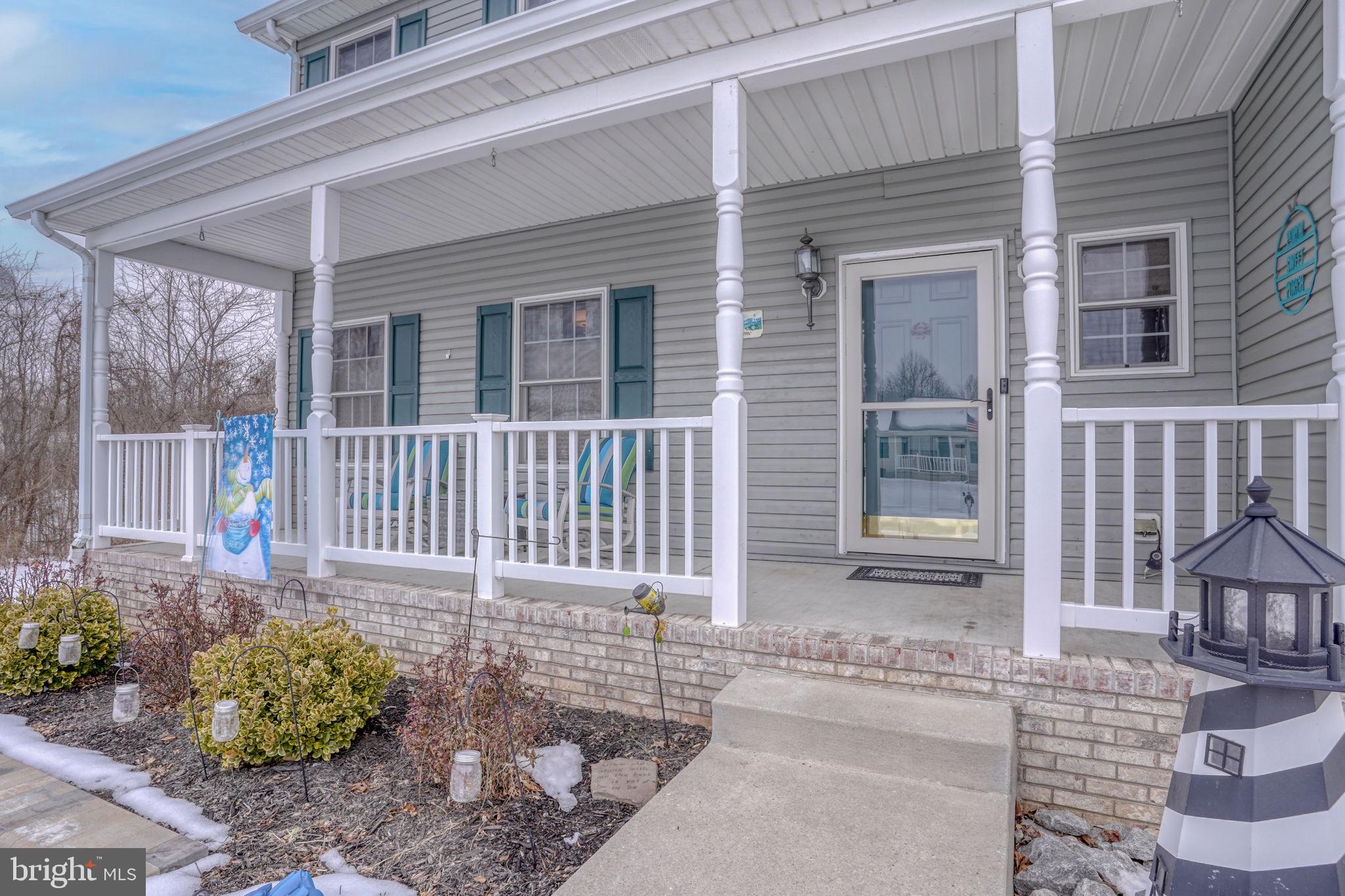 46 W CHESTNUT RIDGE DRIVE