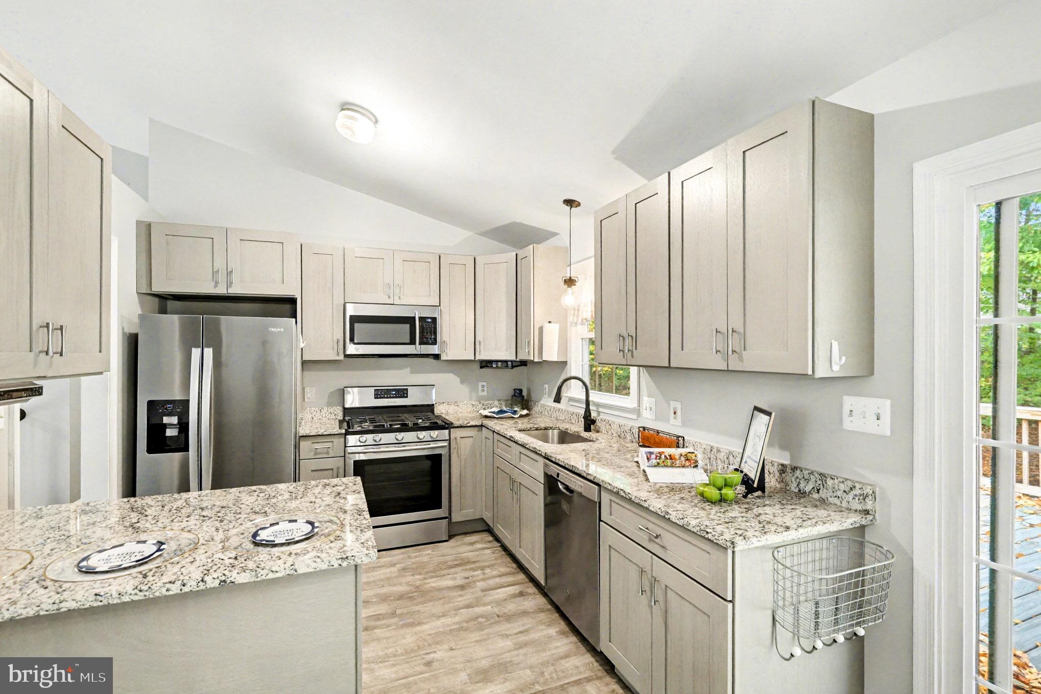 SURRY WOODS - Residential