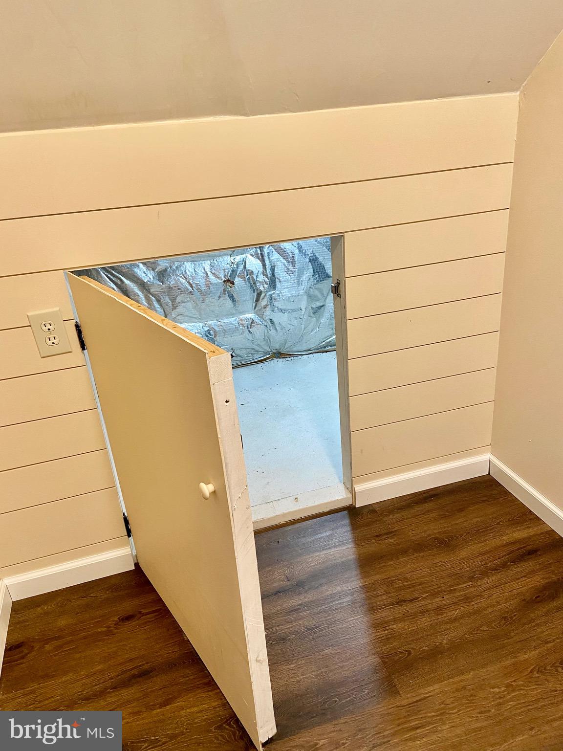 SURRY WOODS - Residential