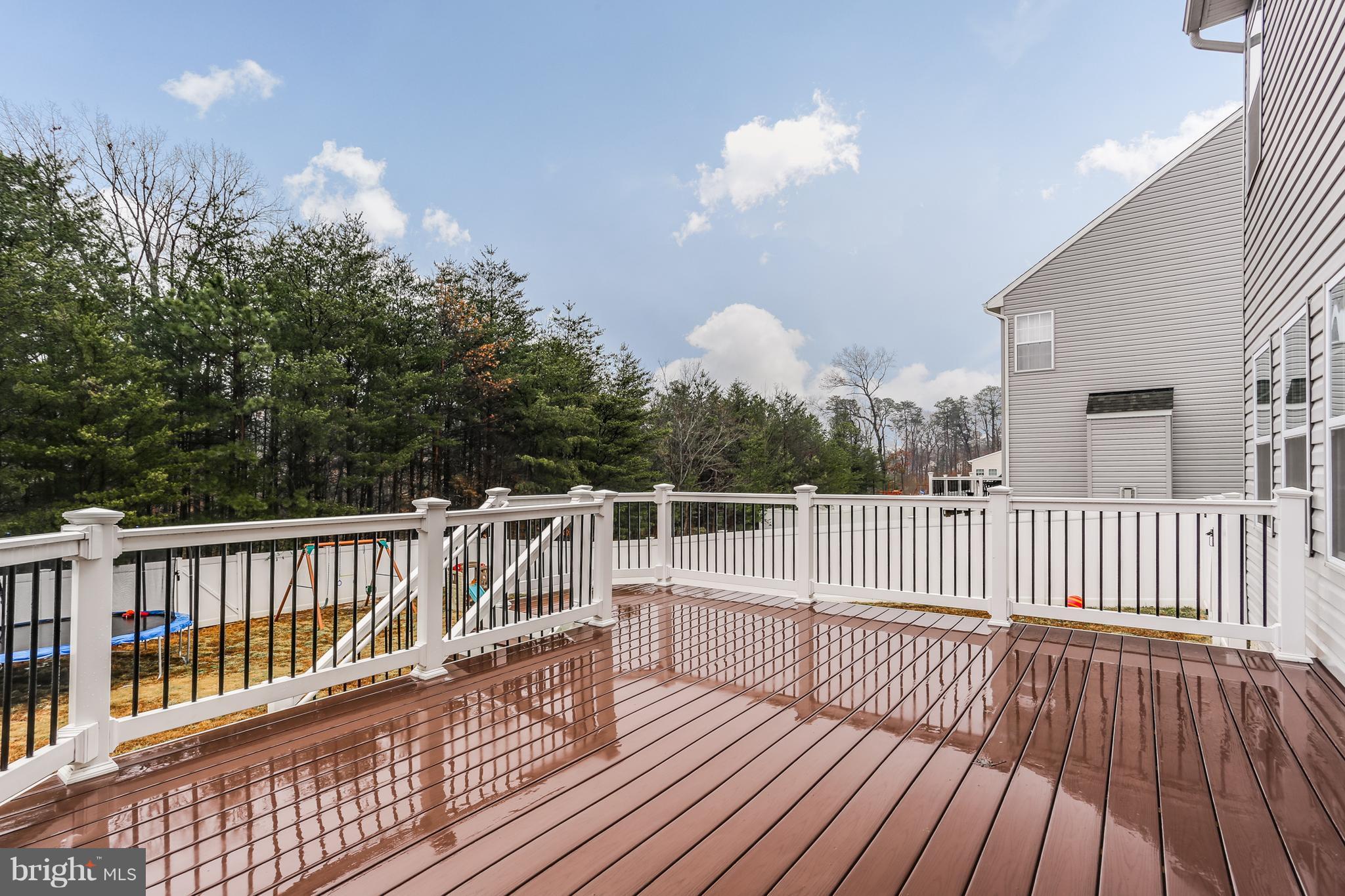 NORTH SHORE LANDING - Residential