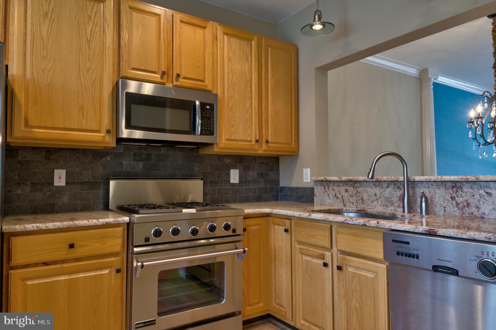 VINTAGE PLACE - Residential