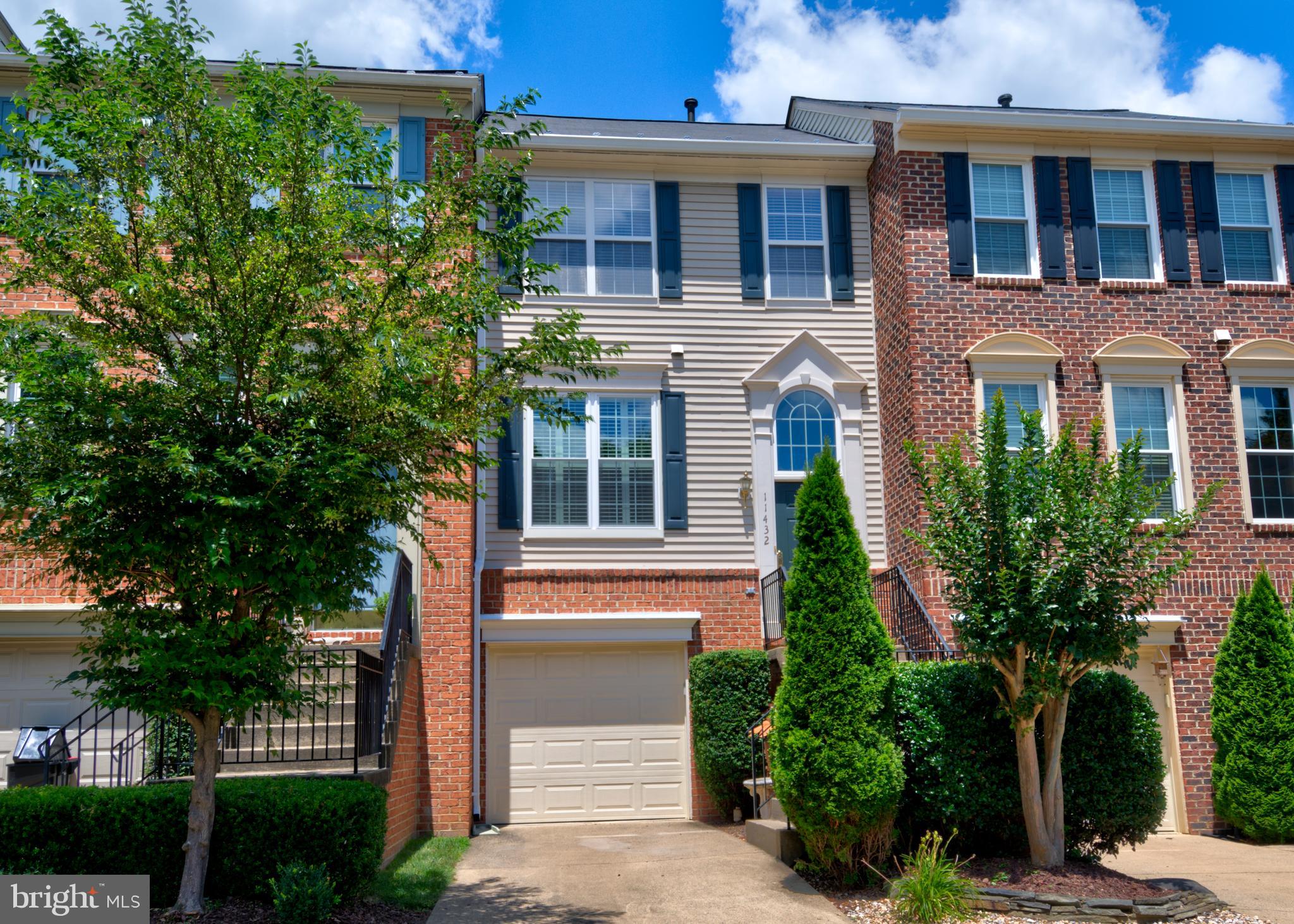 VINTAGE PLACE - Residential