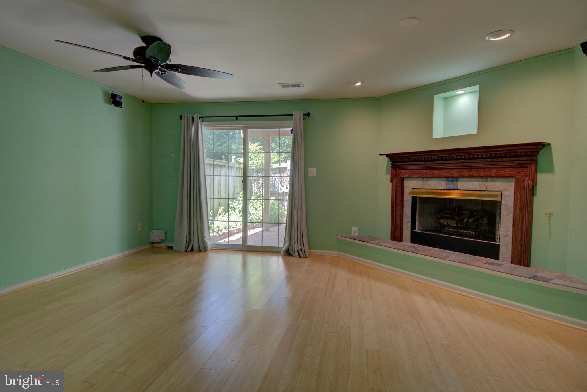 VINTAGE PLACE - Residential