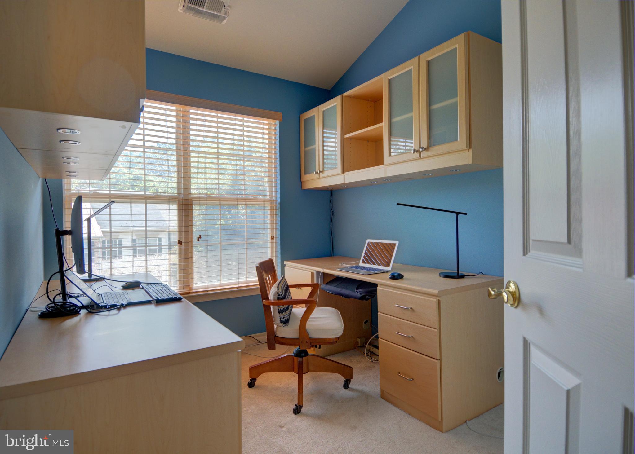 VINTAGE PLACE - Residential