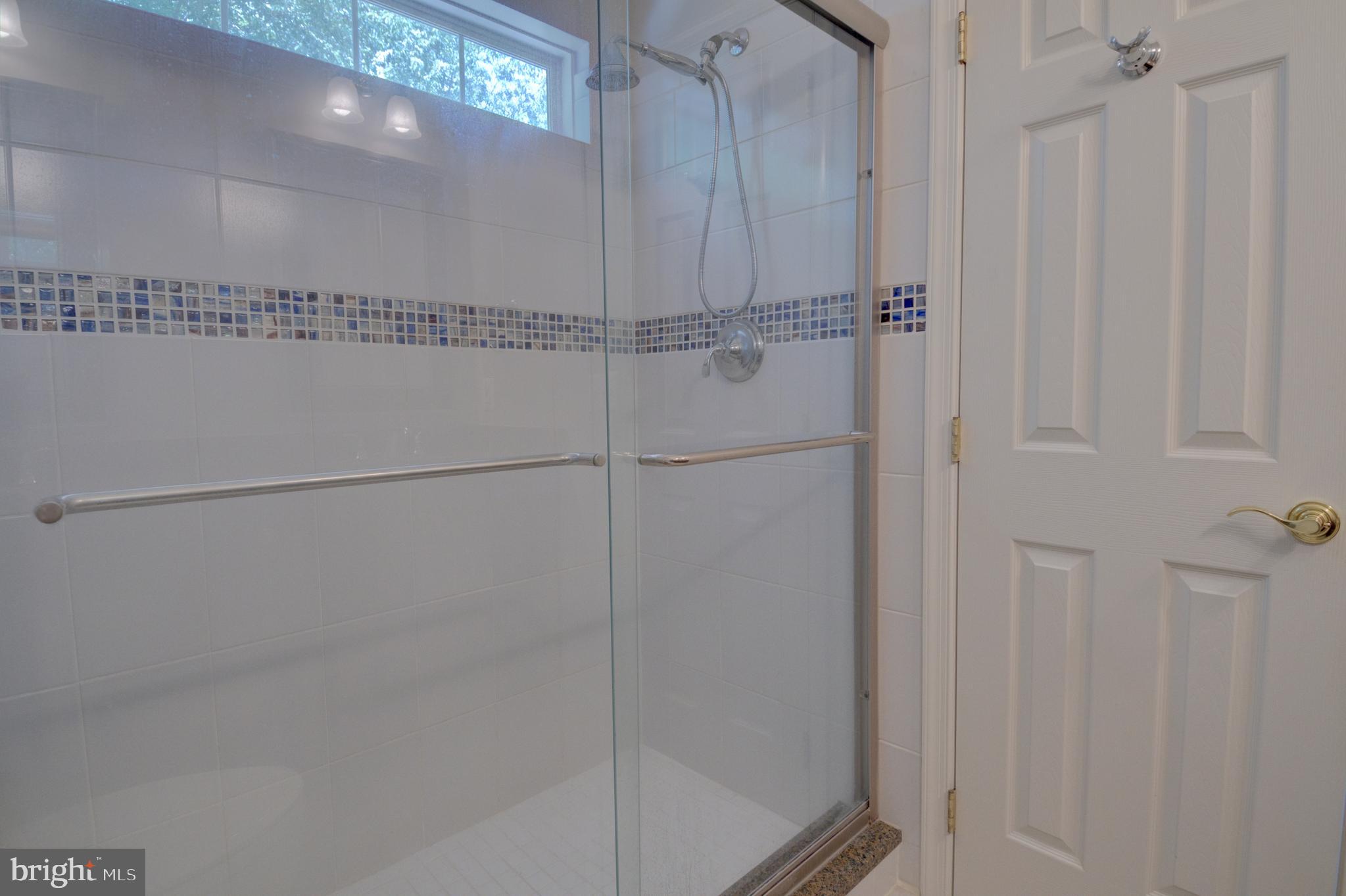 VINTAGE PLACE - Residential