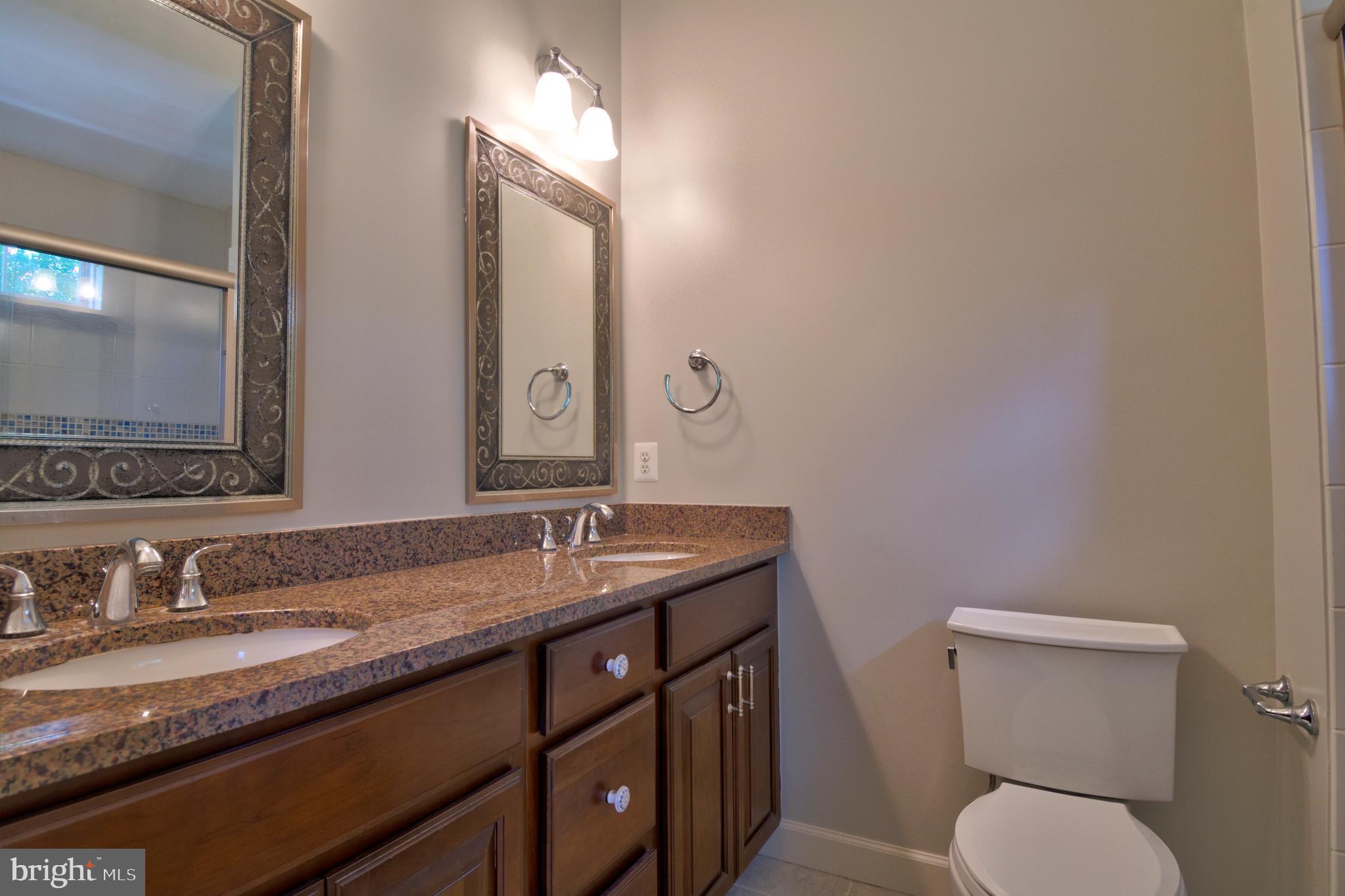 VINTAGE PLACE - Residential