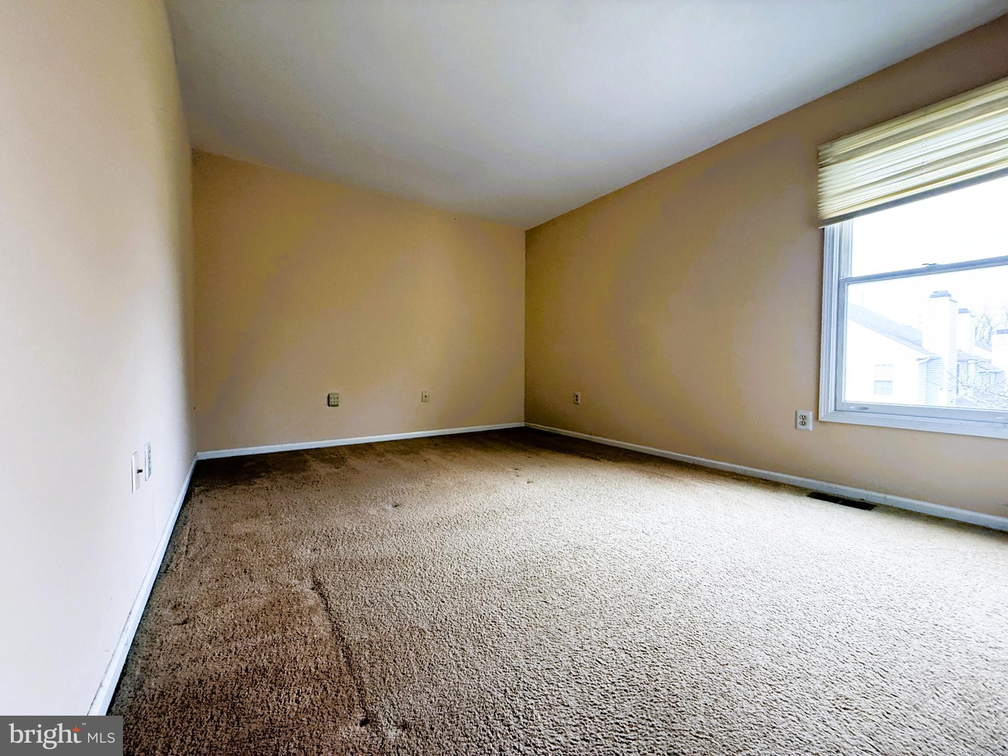 GWYN AYRE - Residential