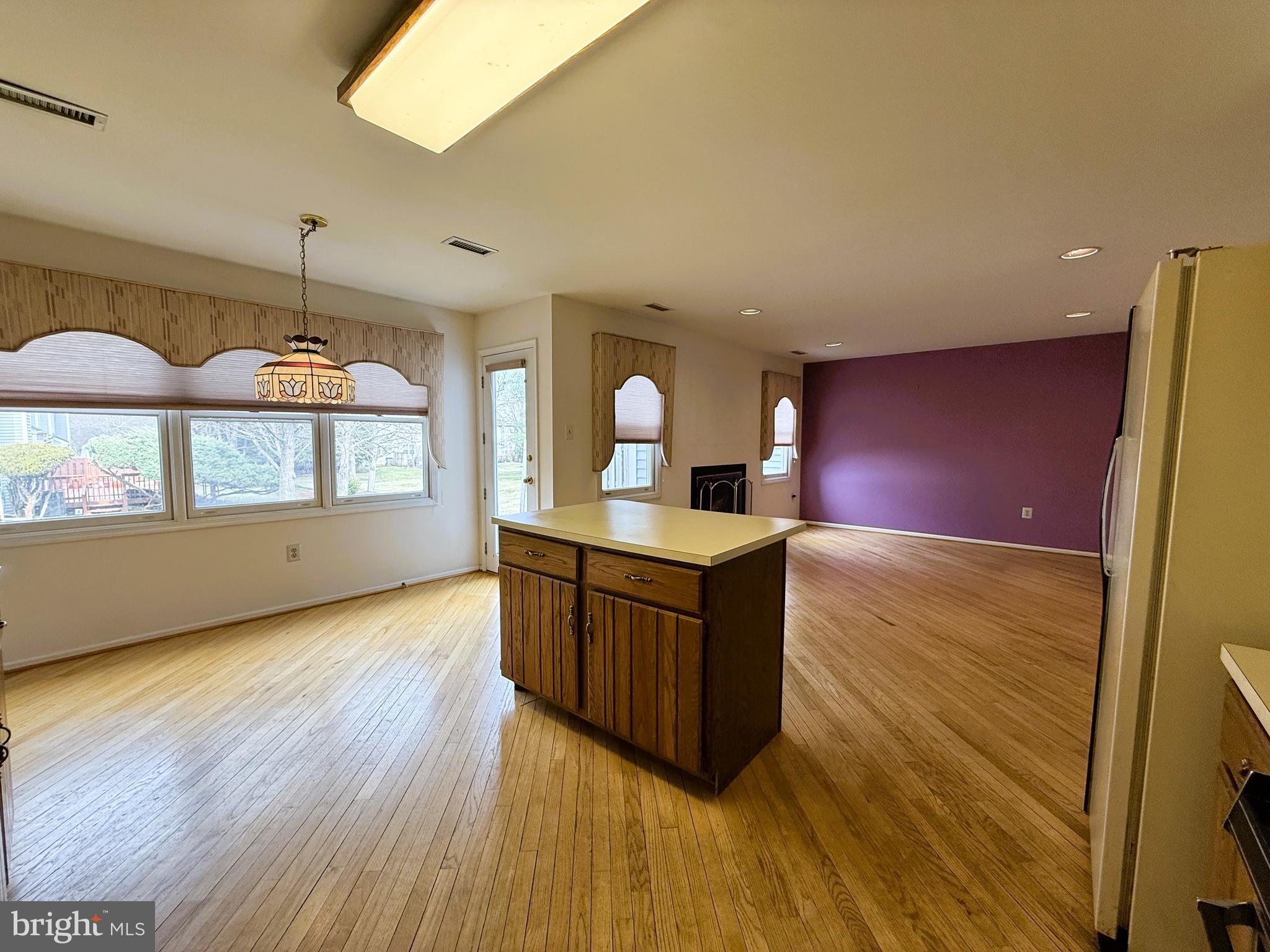 GWYN AYRE - Residential