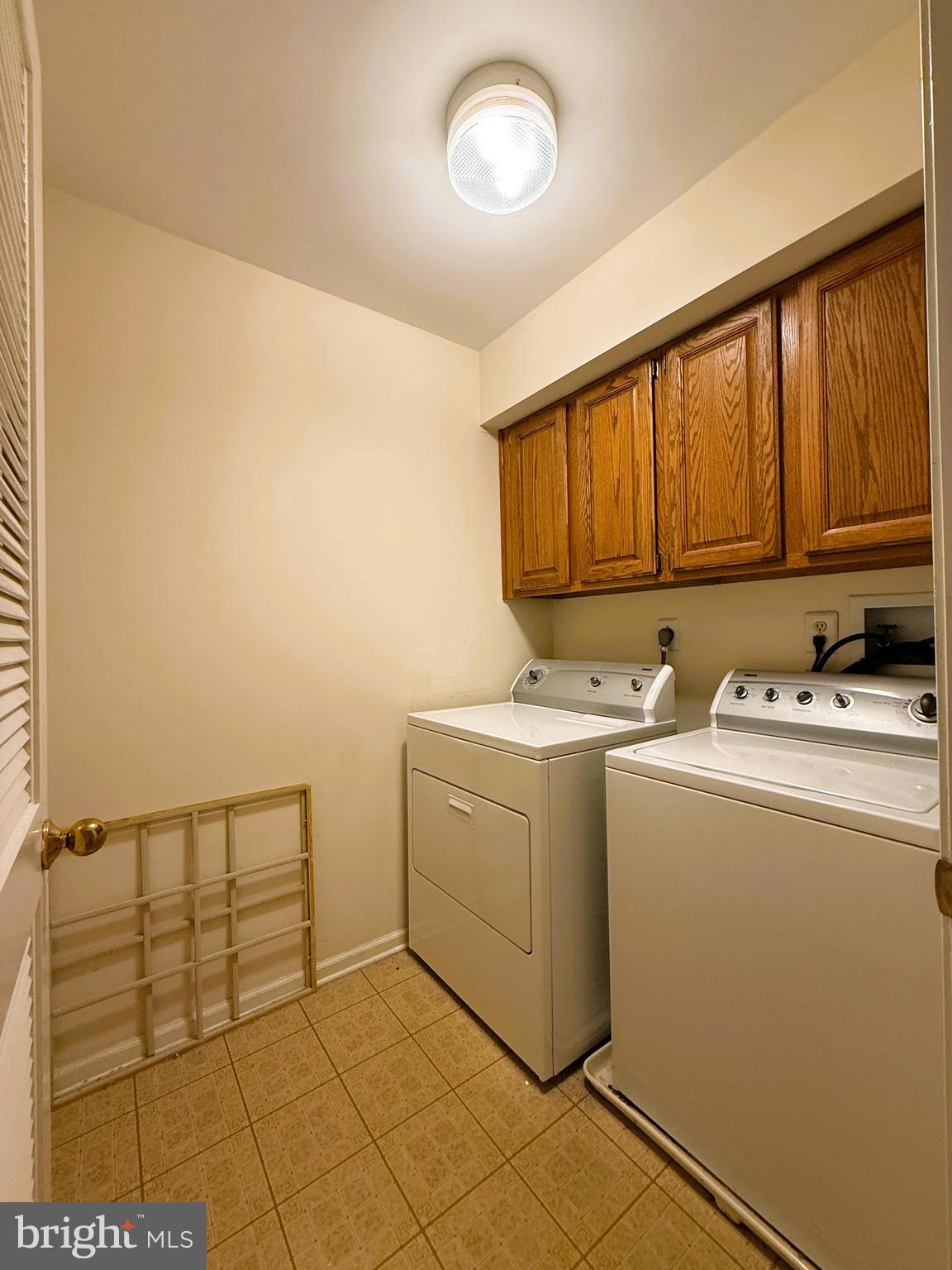 GWYN AYRE - Residential