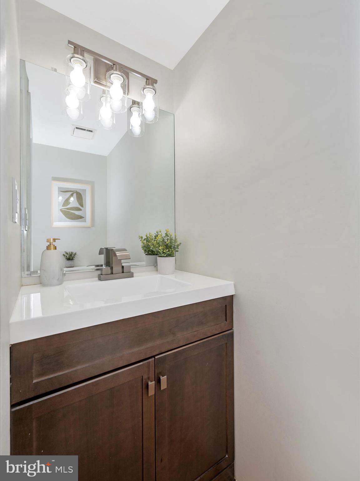 WOODSTREAM VILLAGE - Residential