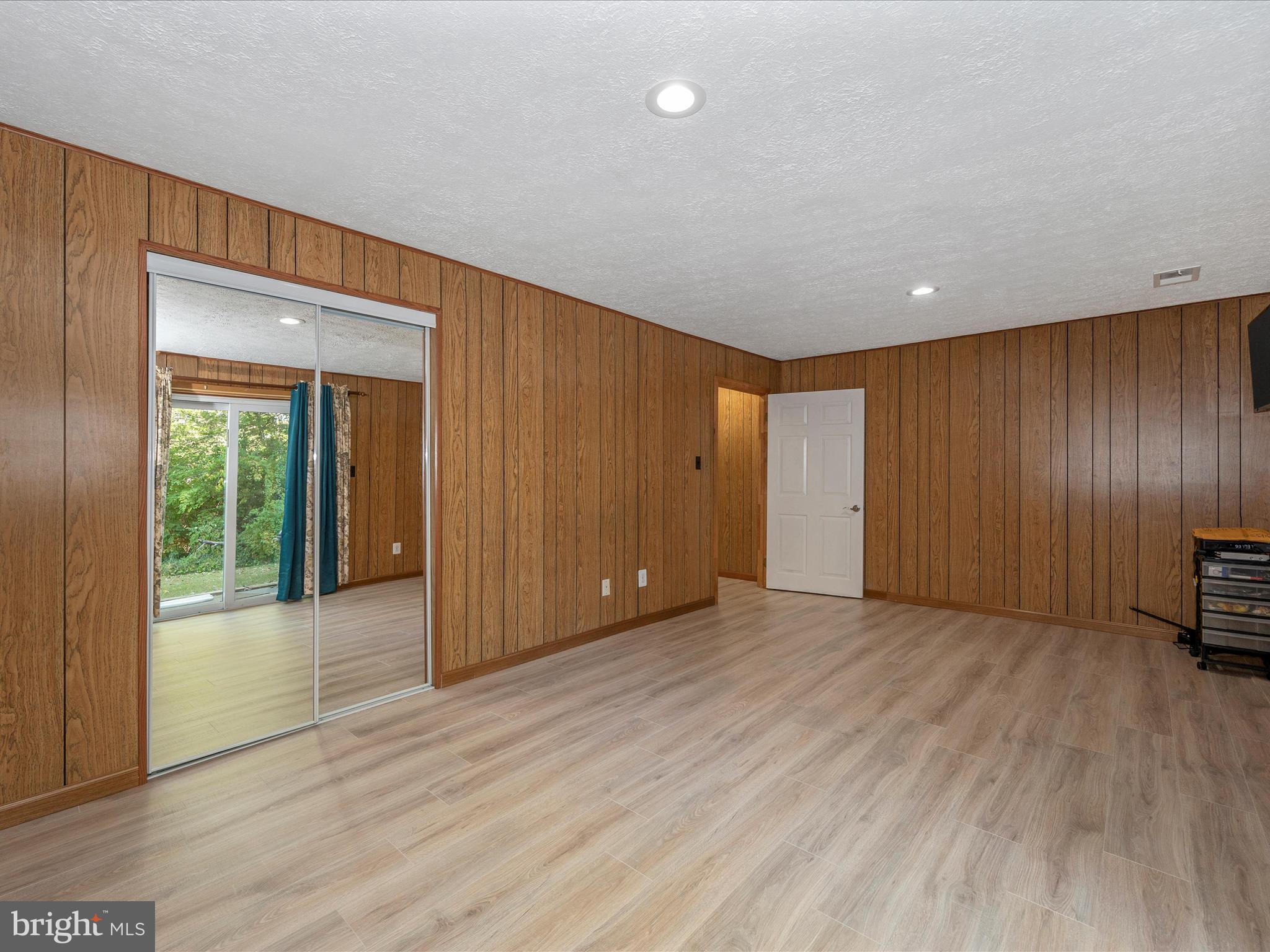 WOODSTREAM VILLAGE - Residential