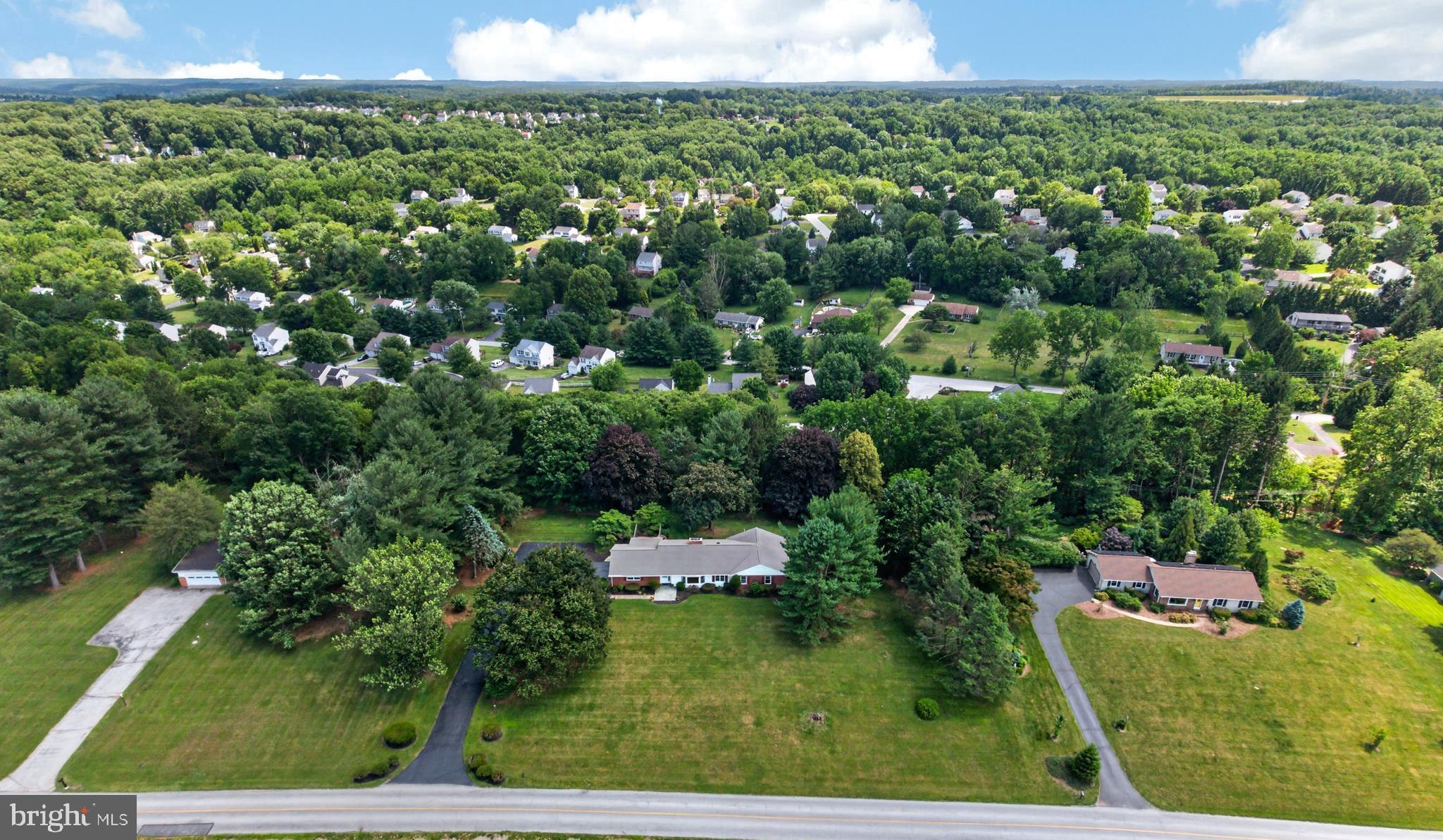 555 COUNTRY CLUB ROAD
