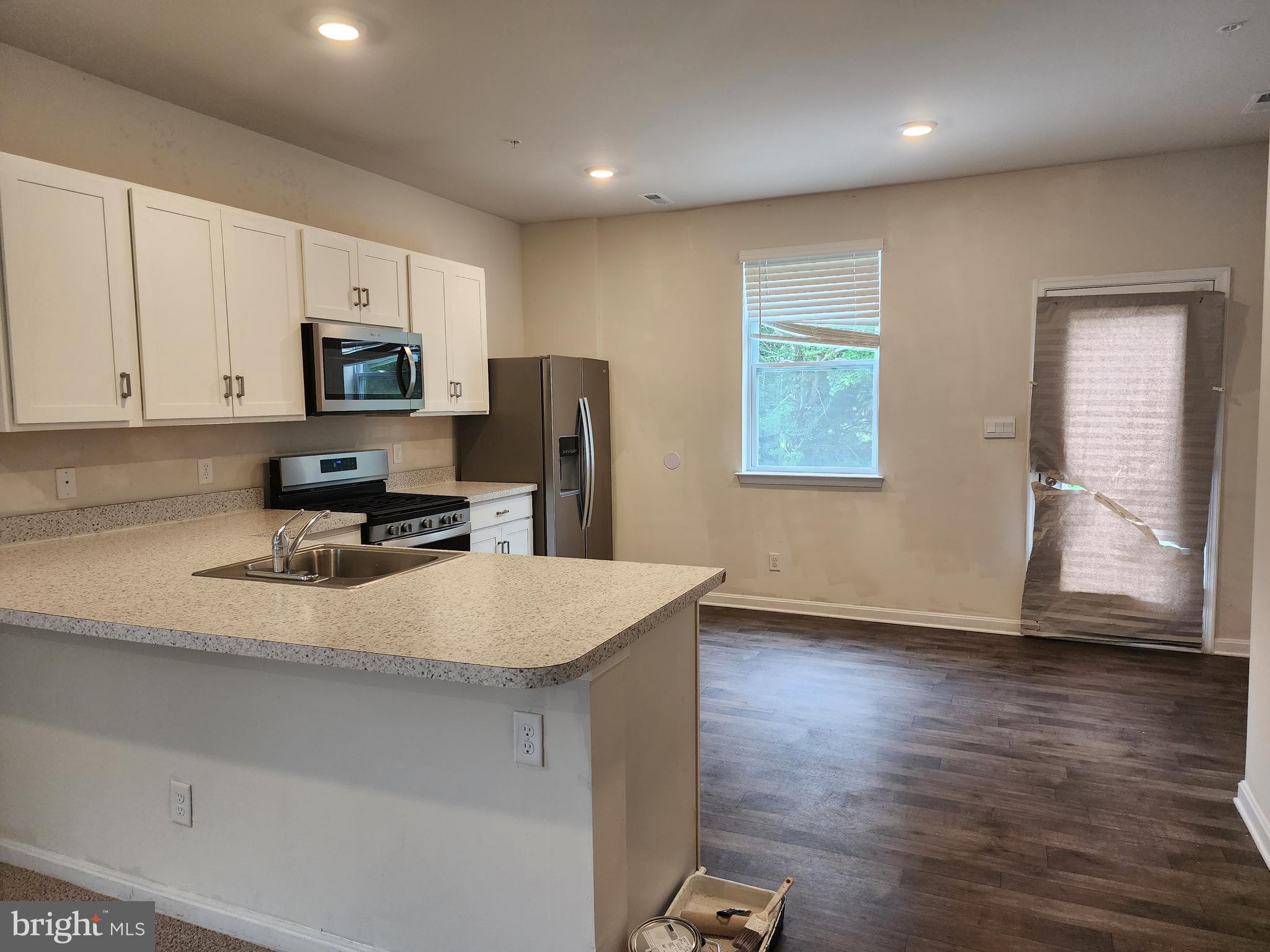 CATTAIL CROSSING - Residential Lease