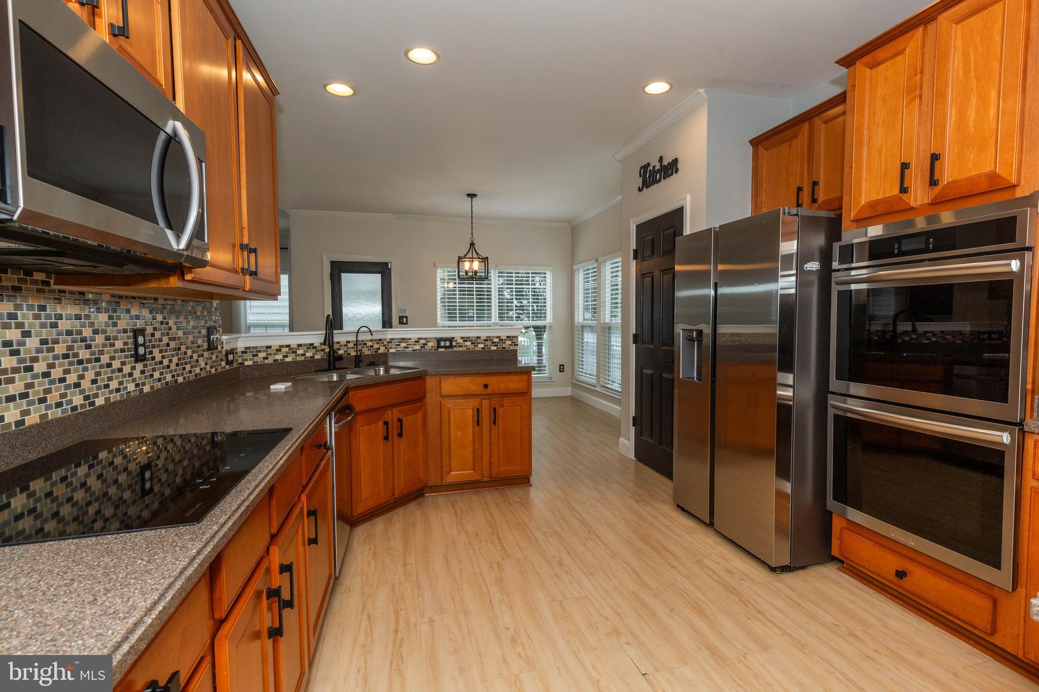 HUNTFIELD - Residential Lease