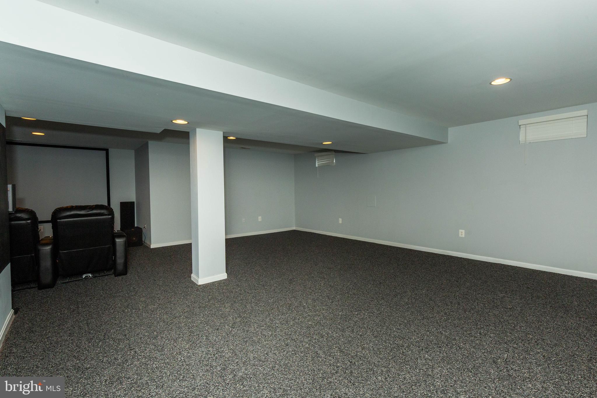 HUNTFIELD - Residential Lease