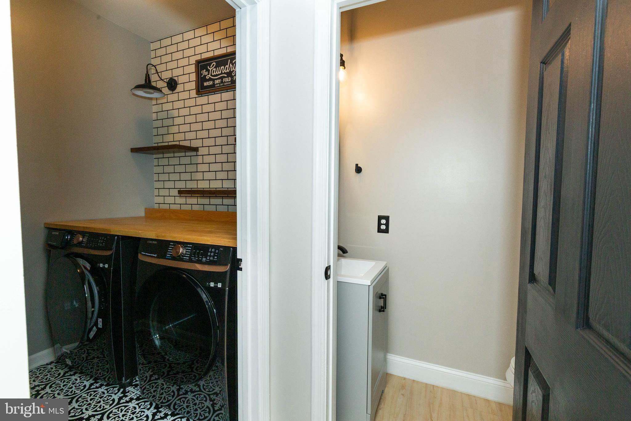 HUNTFIELD - Residential Lease