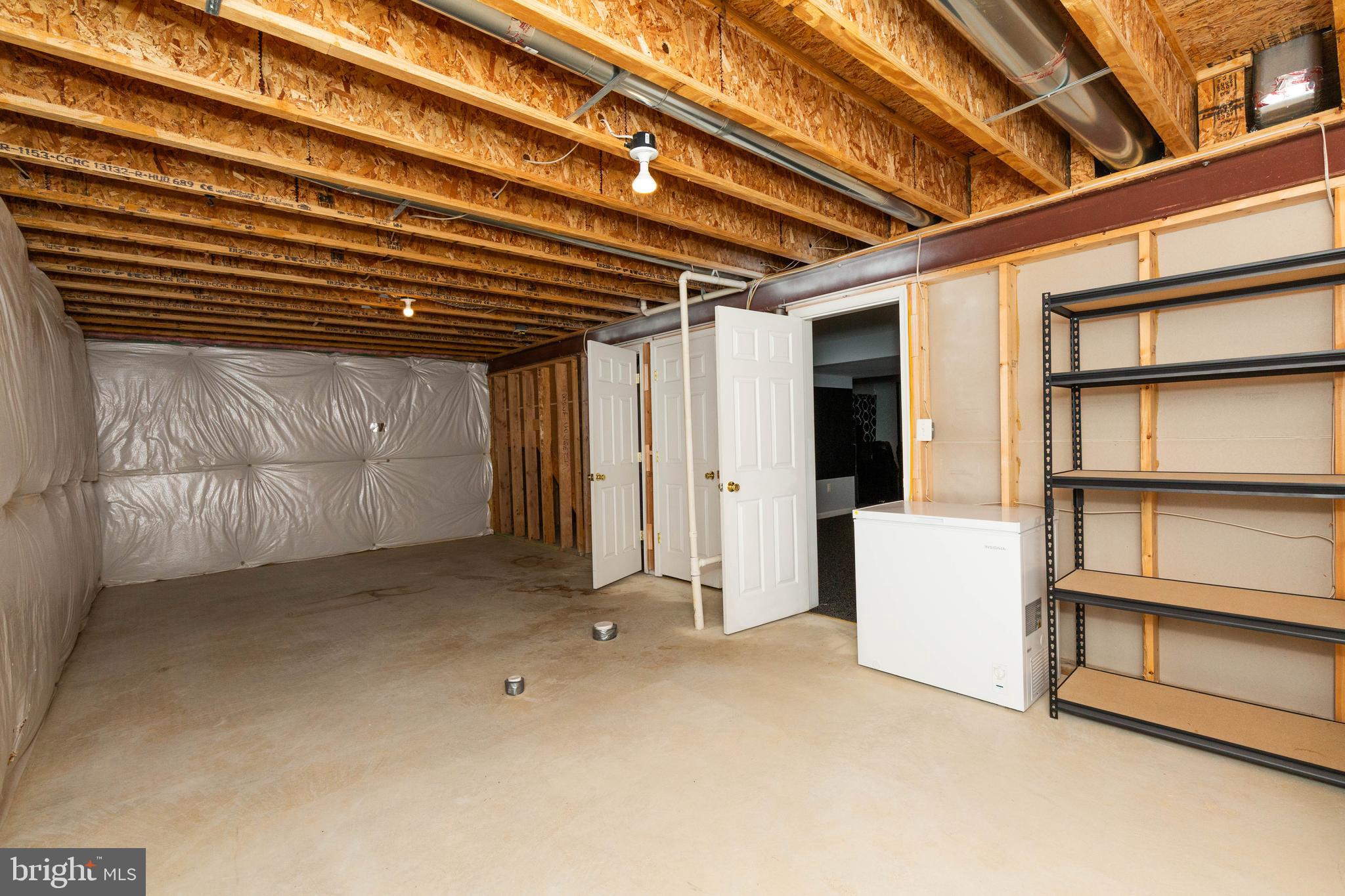 HUNTFIELD - Residential Lease