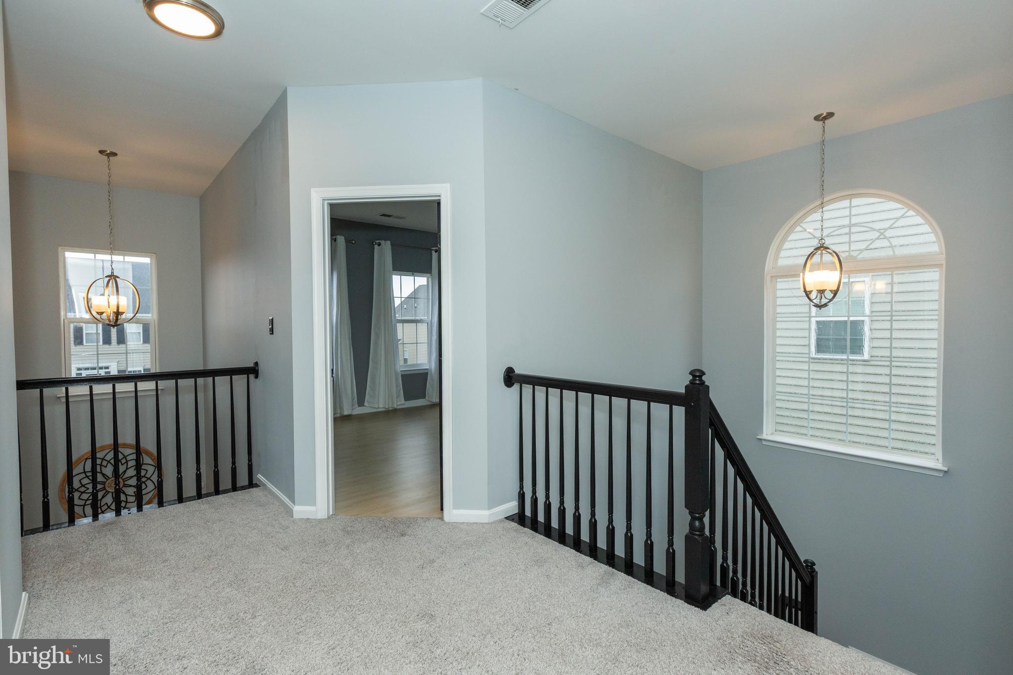 HUNTFIELD - Residential Lease