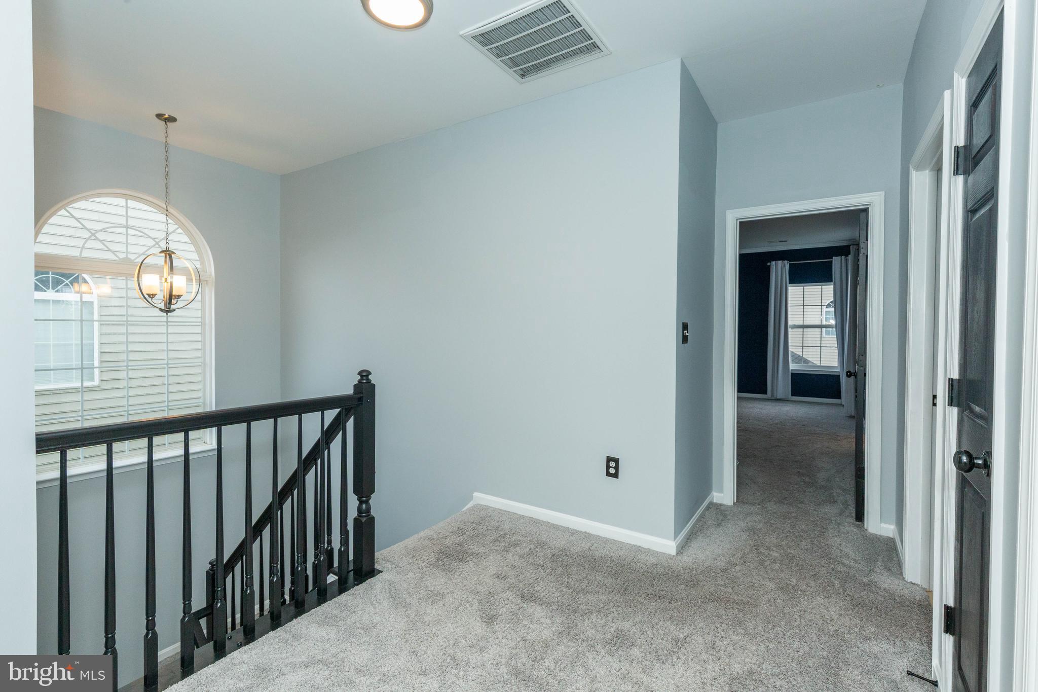 HUNTFIELD - Residential Lease