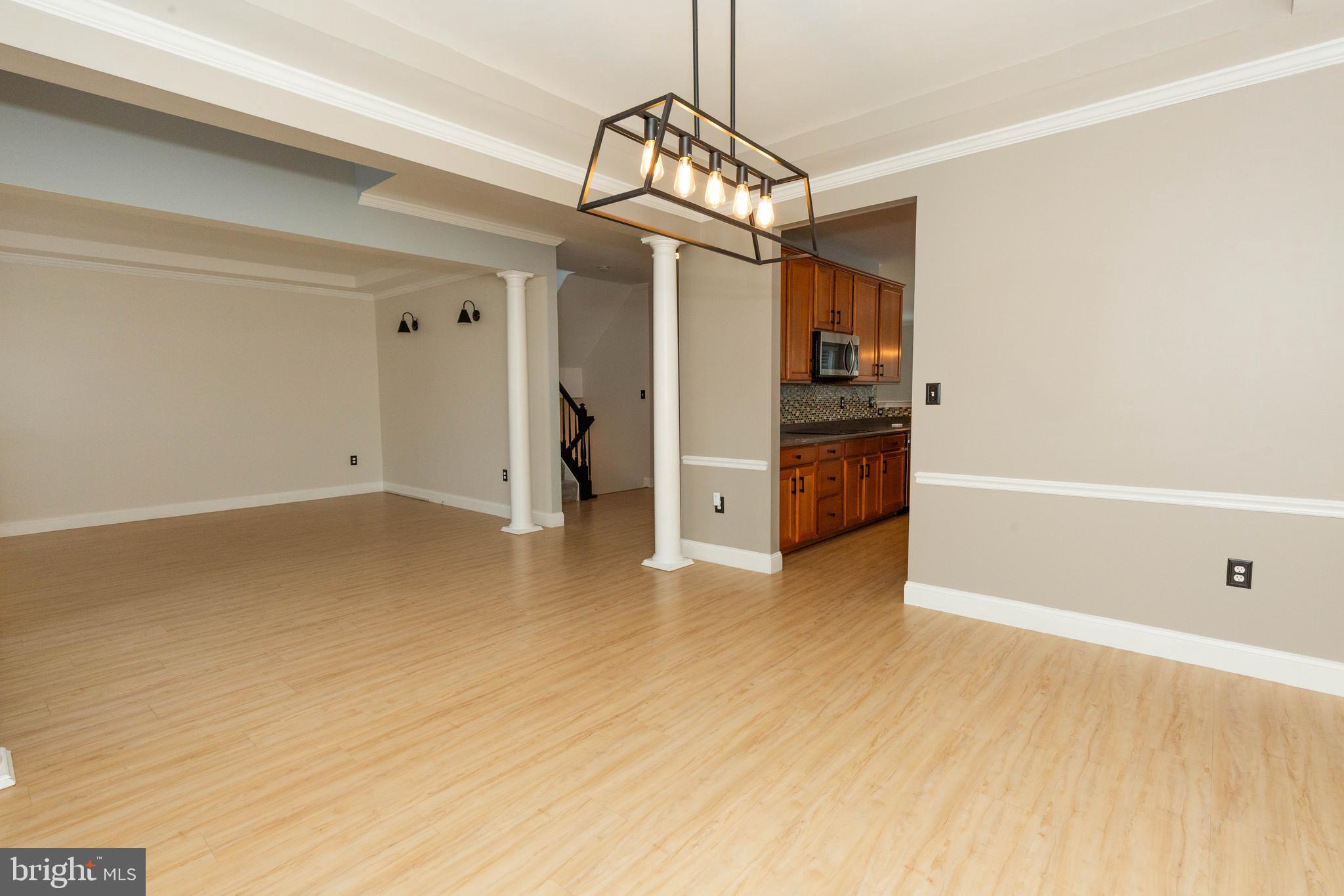 HUNTFIELD - Residential Lease