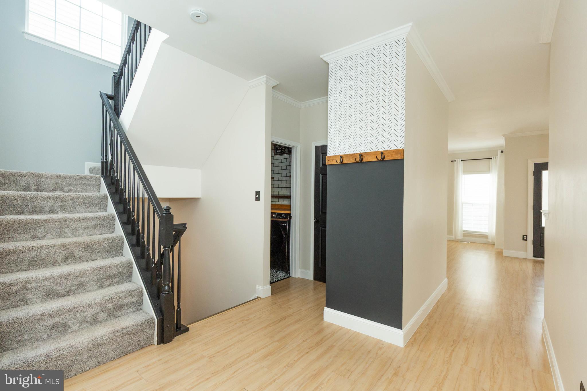 HUNTFIELD - Residential Lease