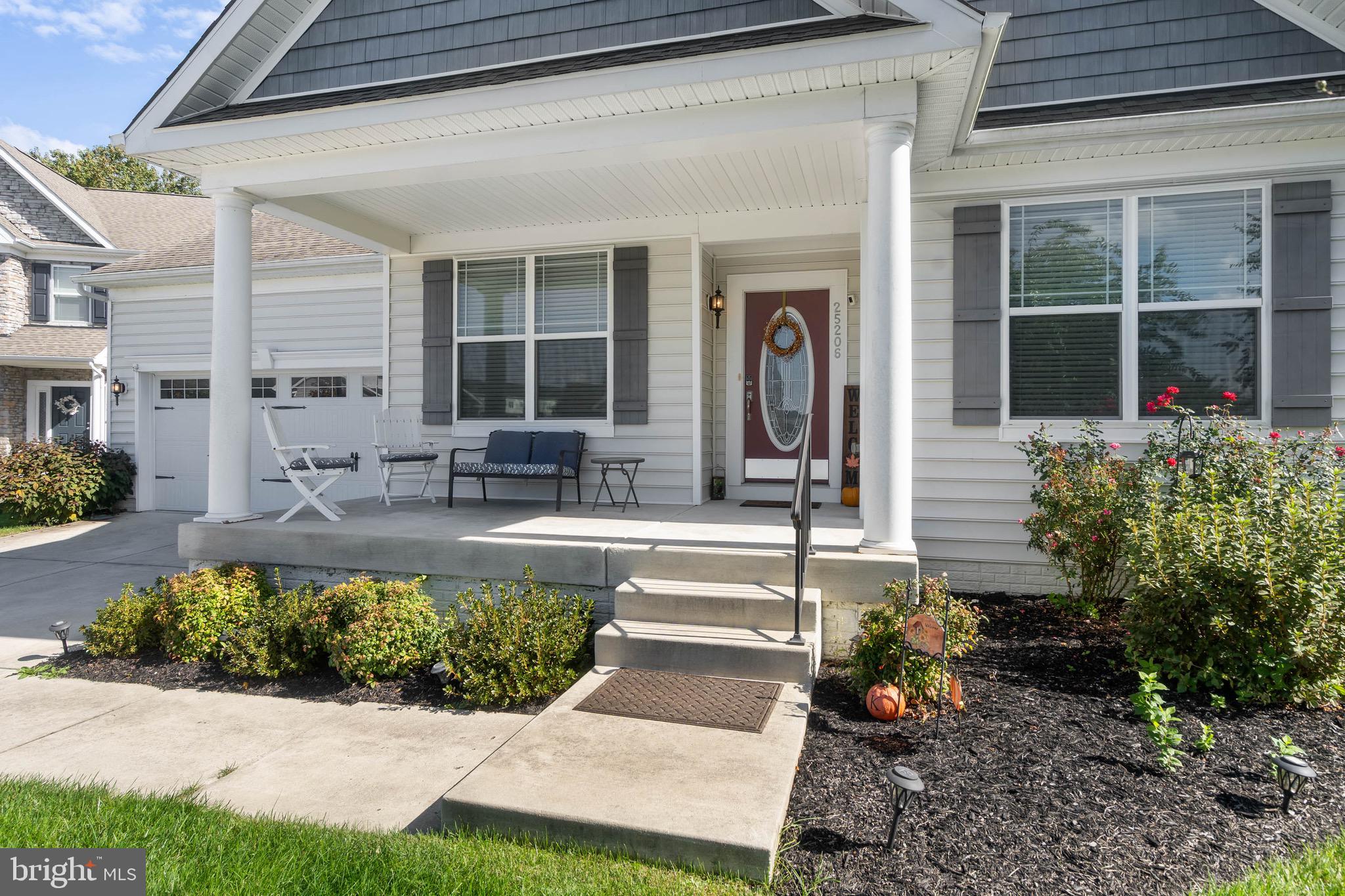 25206 LUMBERTON DRIVE