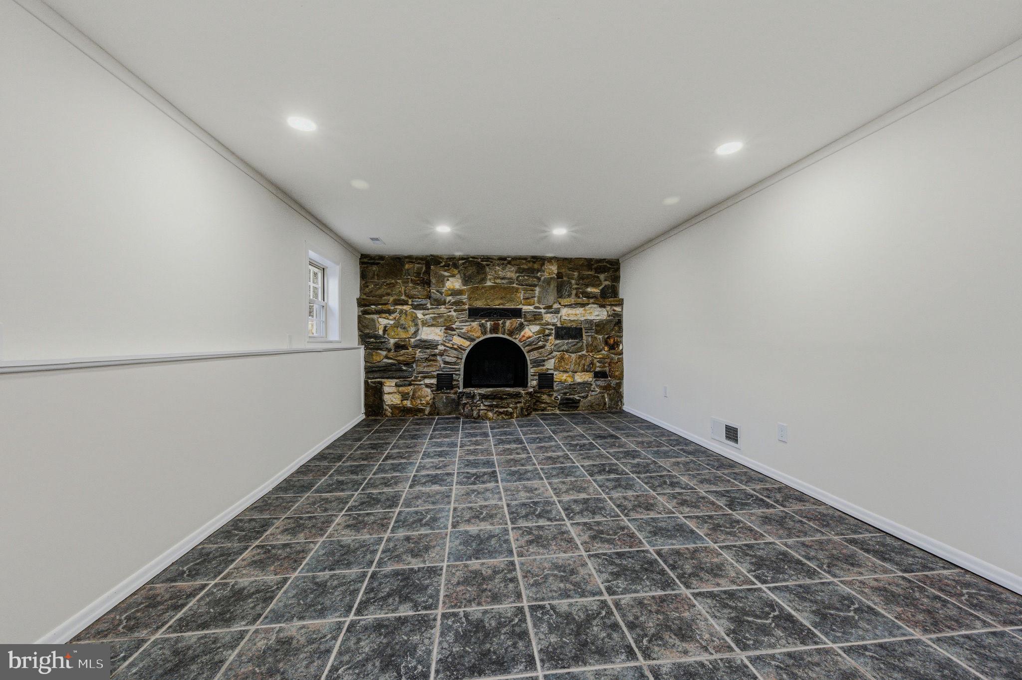 FOX WOODS - Residential