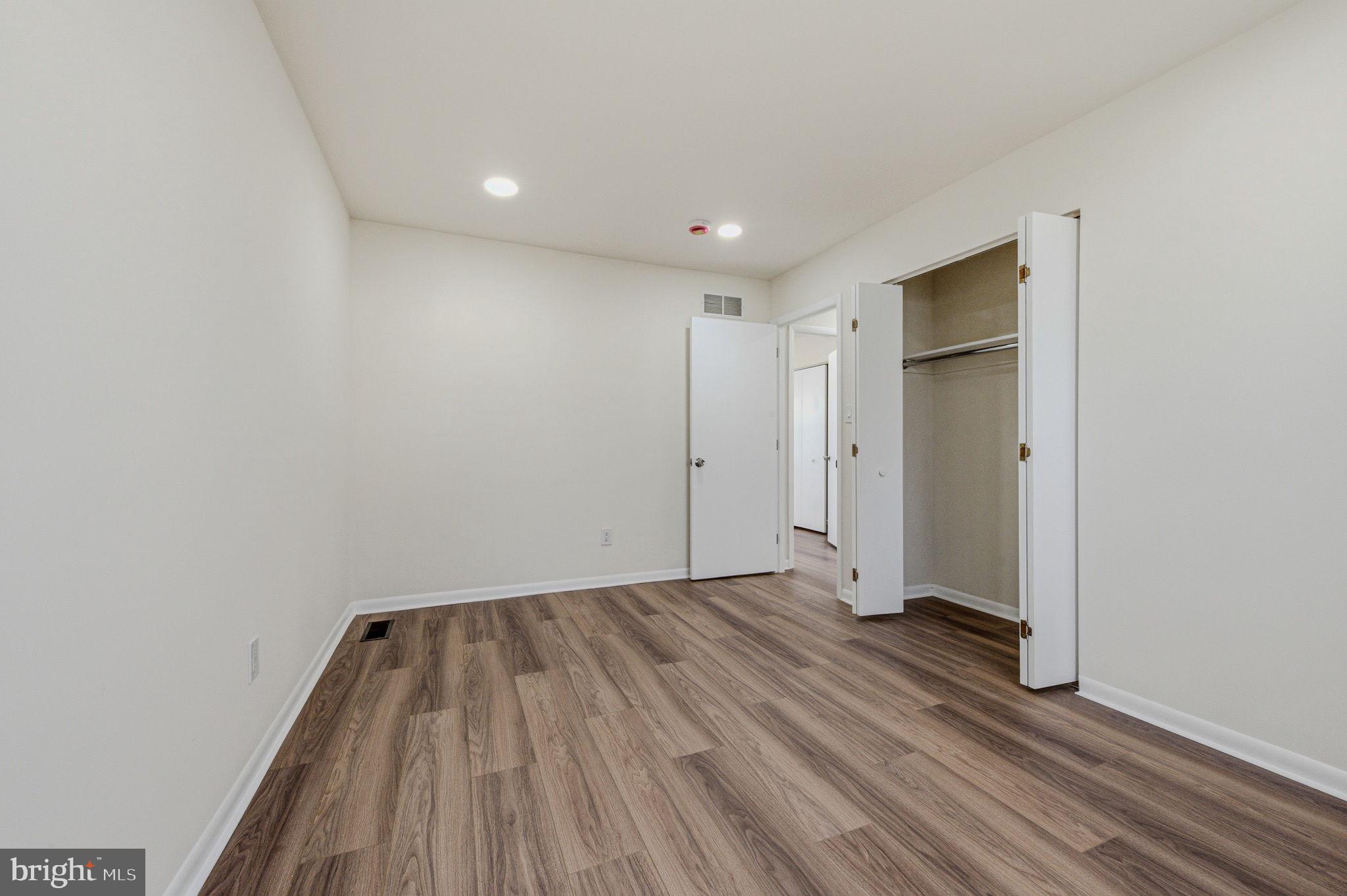 FOX WOODS - Residential